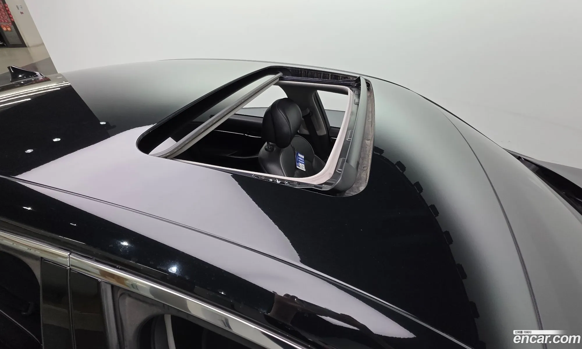 Genesis EQ900 2016 — 14