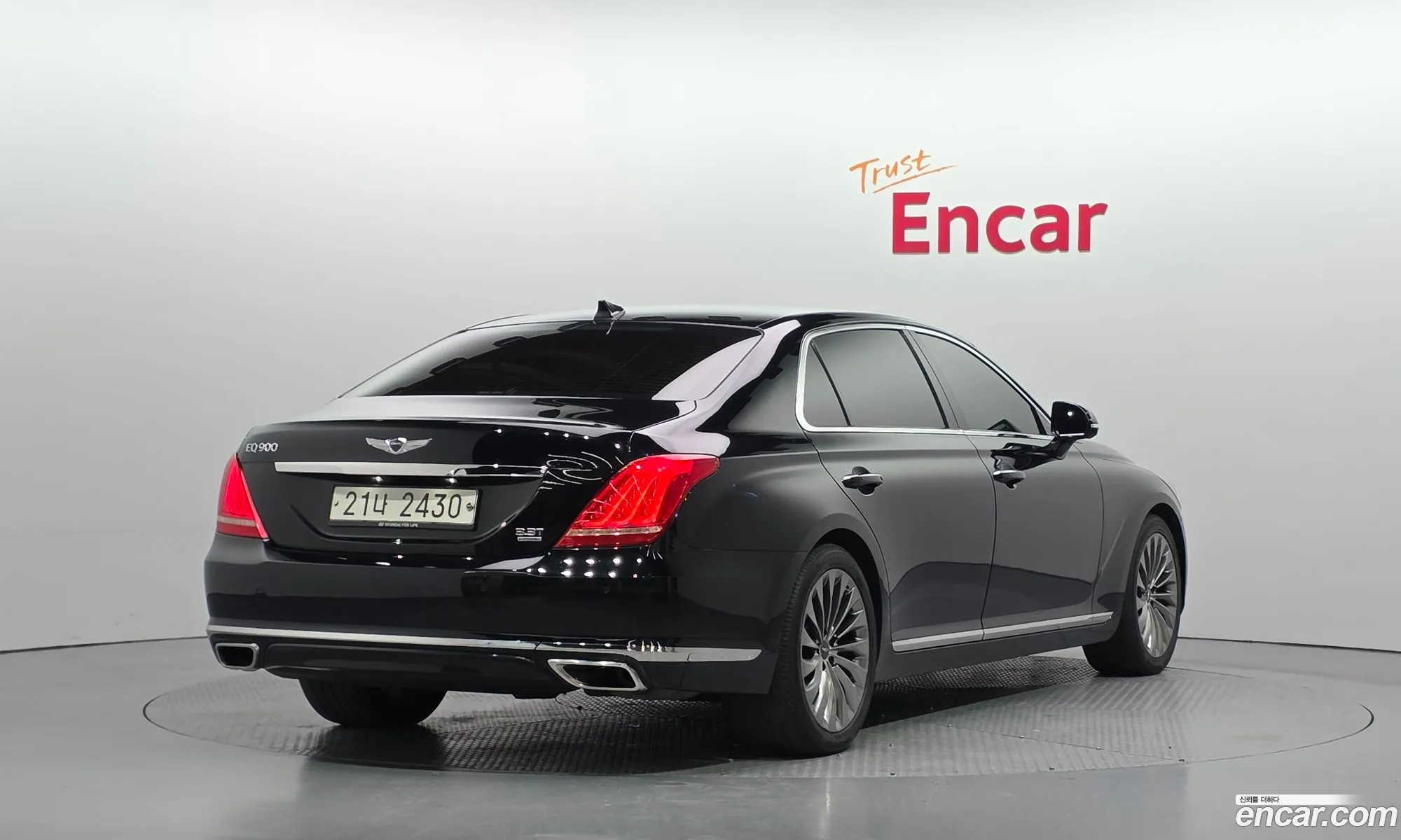 Genesis EQ900 2016 — 5
