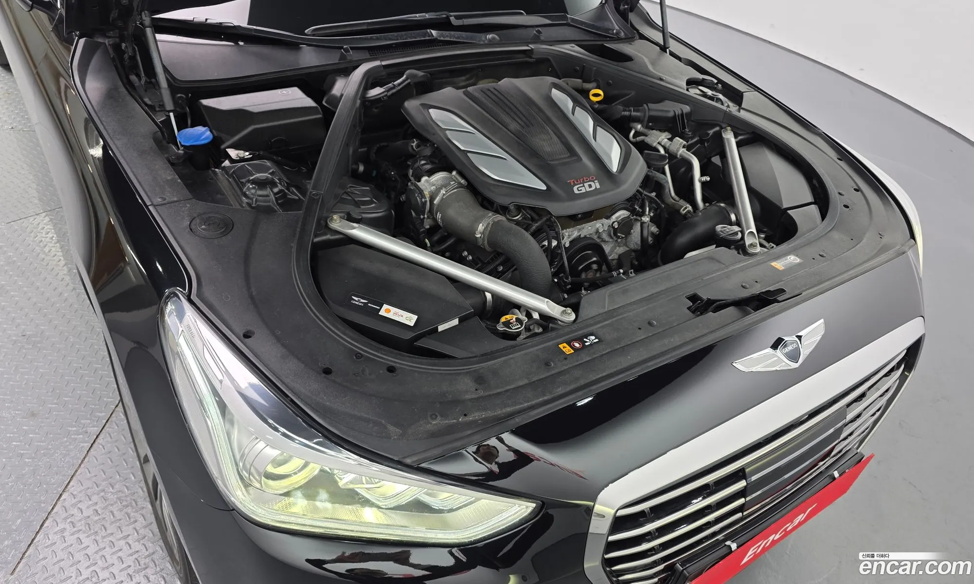 Genesis EQ900 2016 — 10
