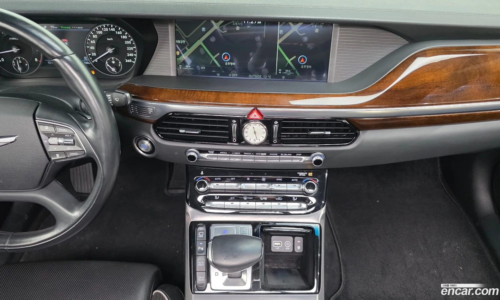 Genesis EQ900 2016 — 9
