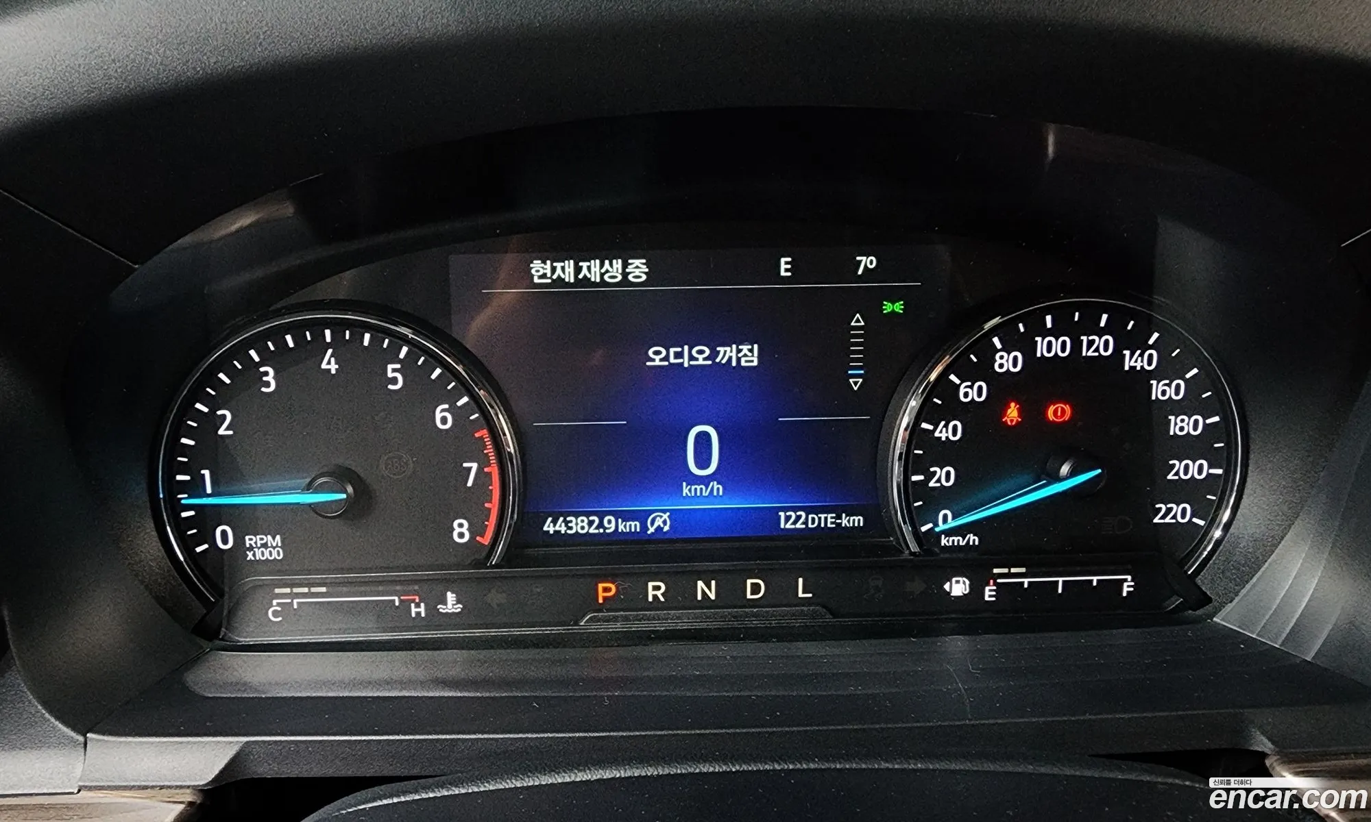 Ford Explorer 6th Gen 2022 1FMSK8FH8NGB34215 — 17