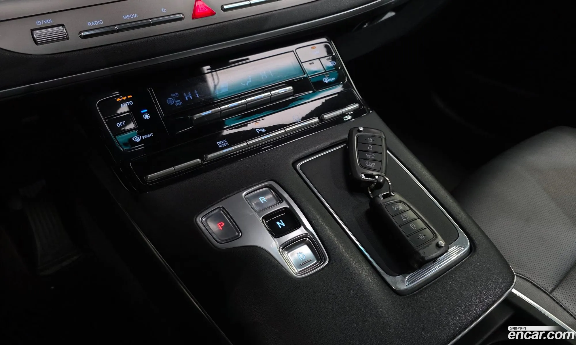 Hyundai Grandeur IG 2019 — 14