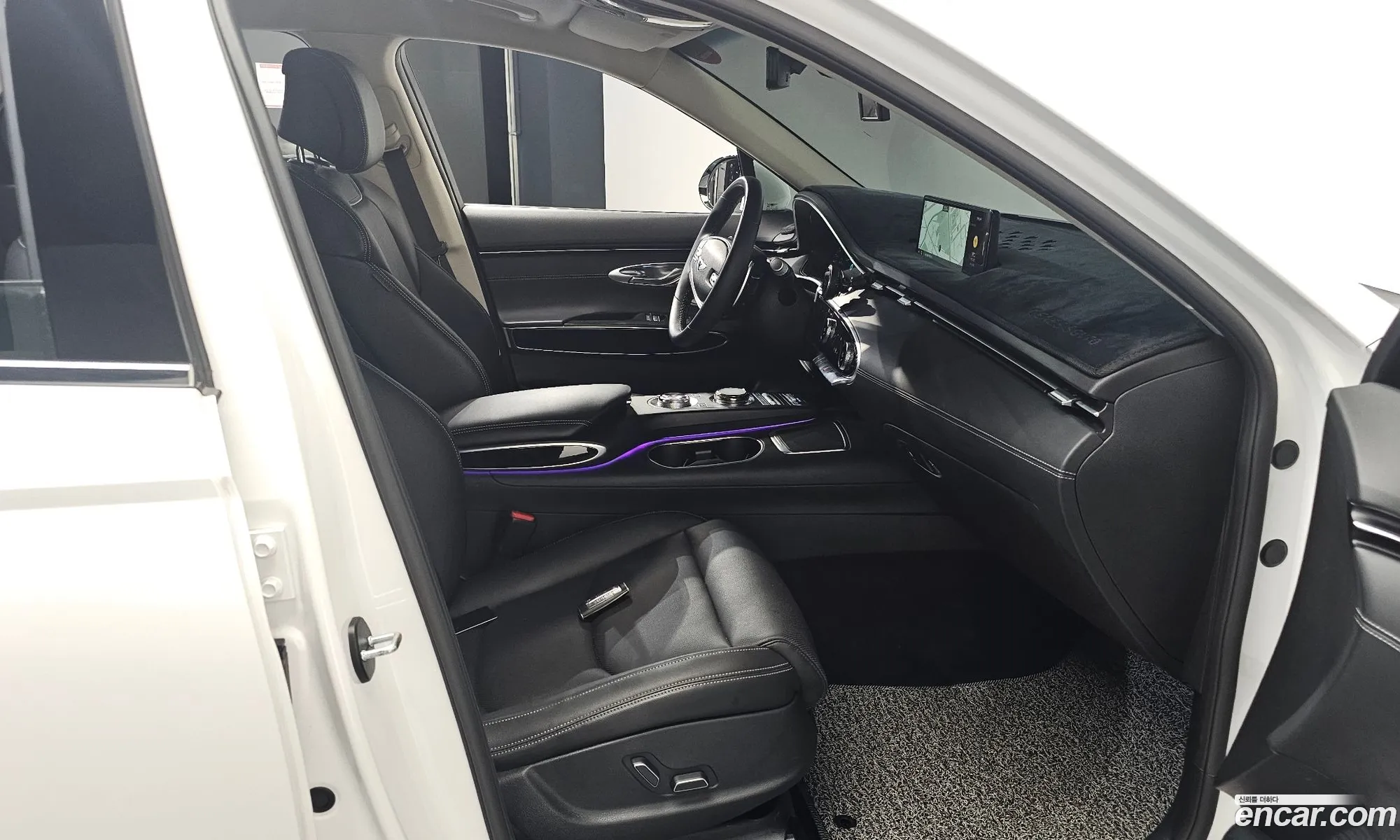 Genesis GV70 2023 — 9