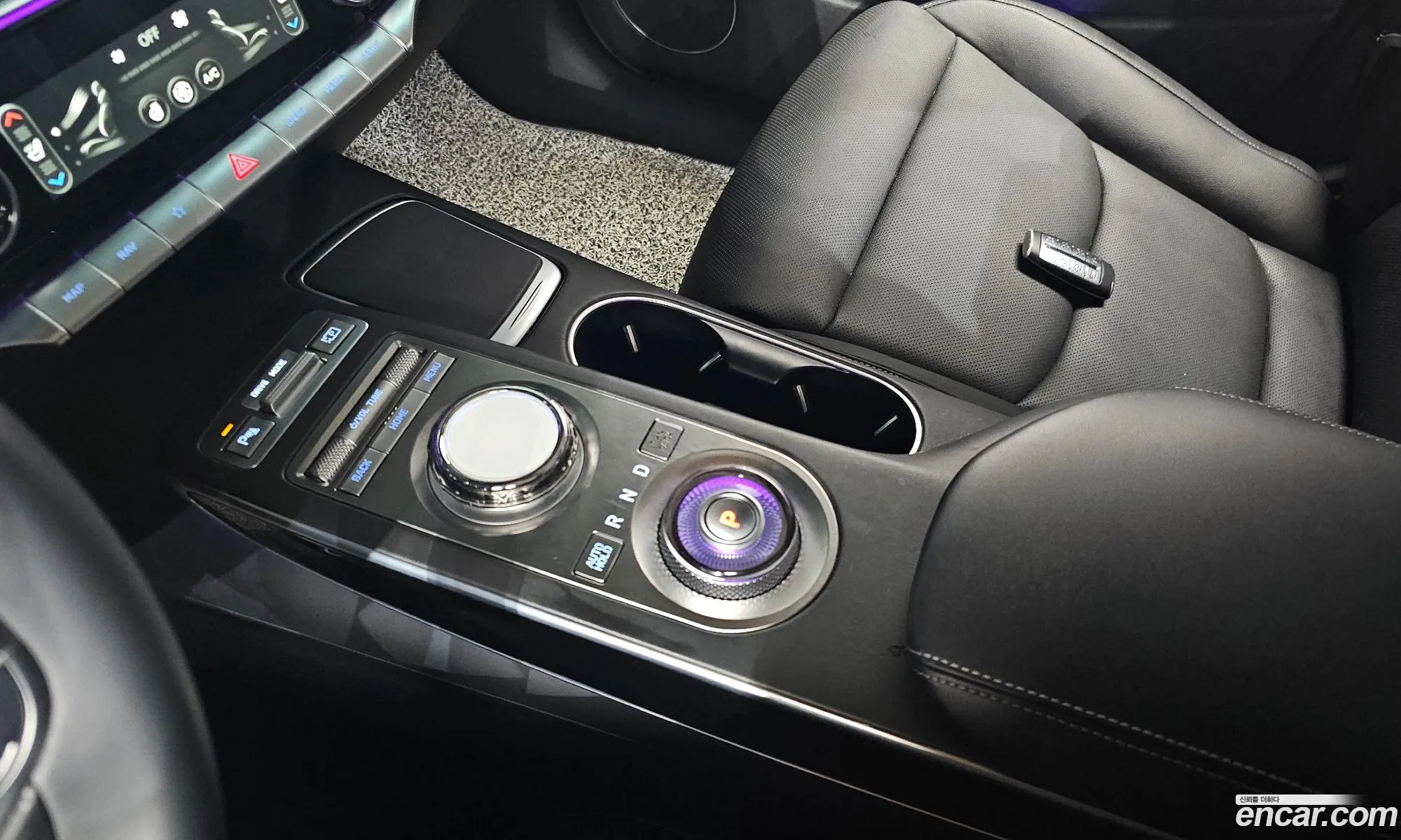 Genesis GV70 2023 — 13