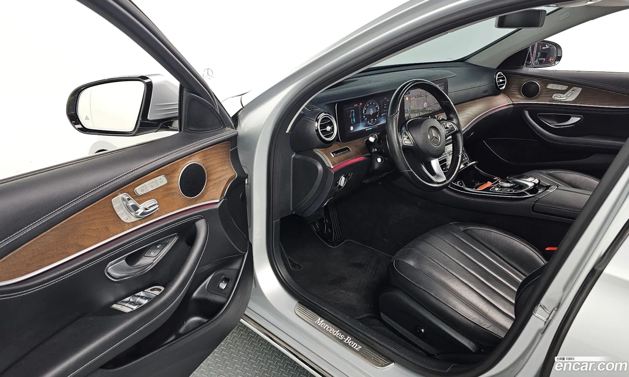 Mercedes-Benz E-Class W213 2017 — 10
