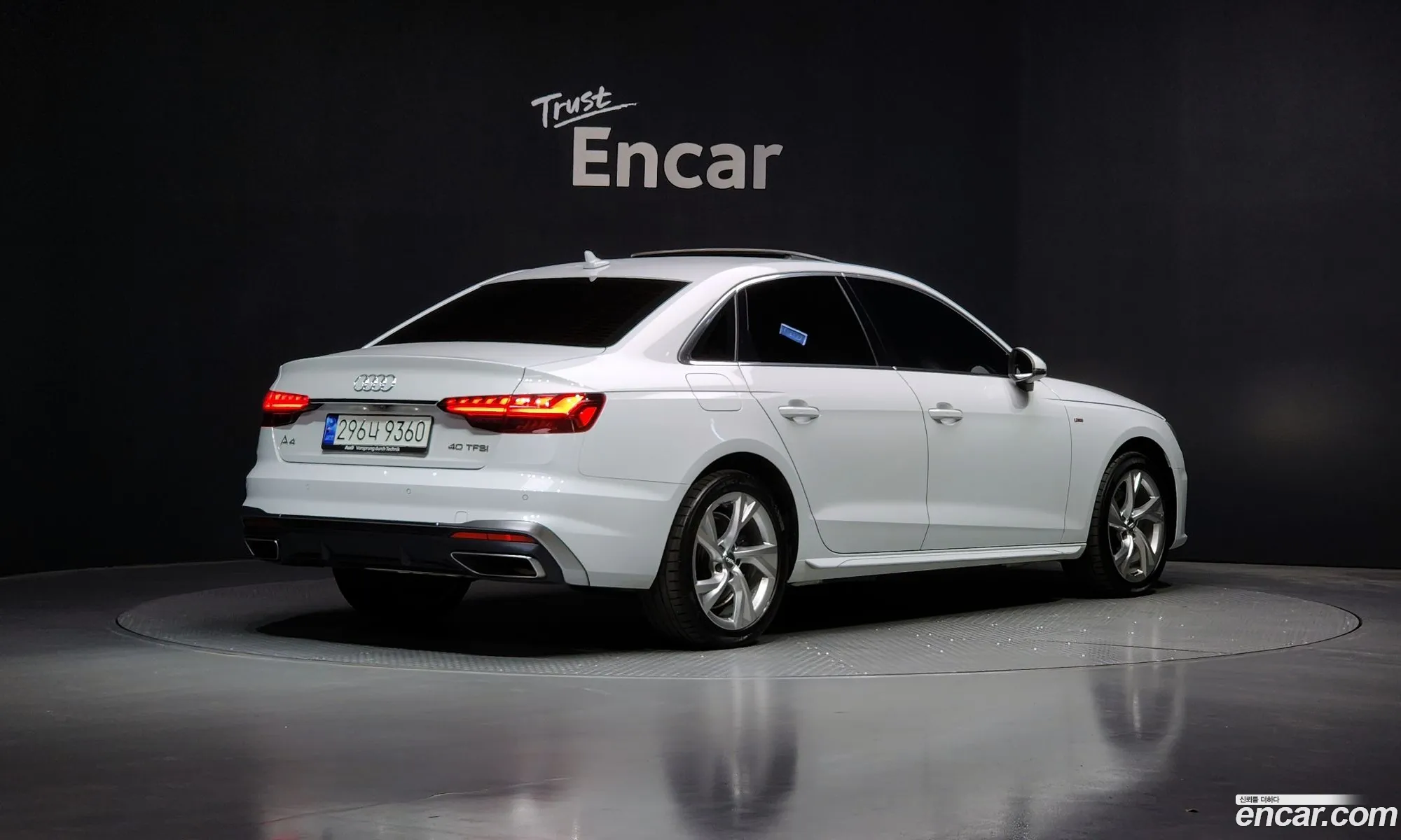 Audi A4 2020 WAUZZZF45LN009499 — 3