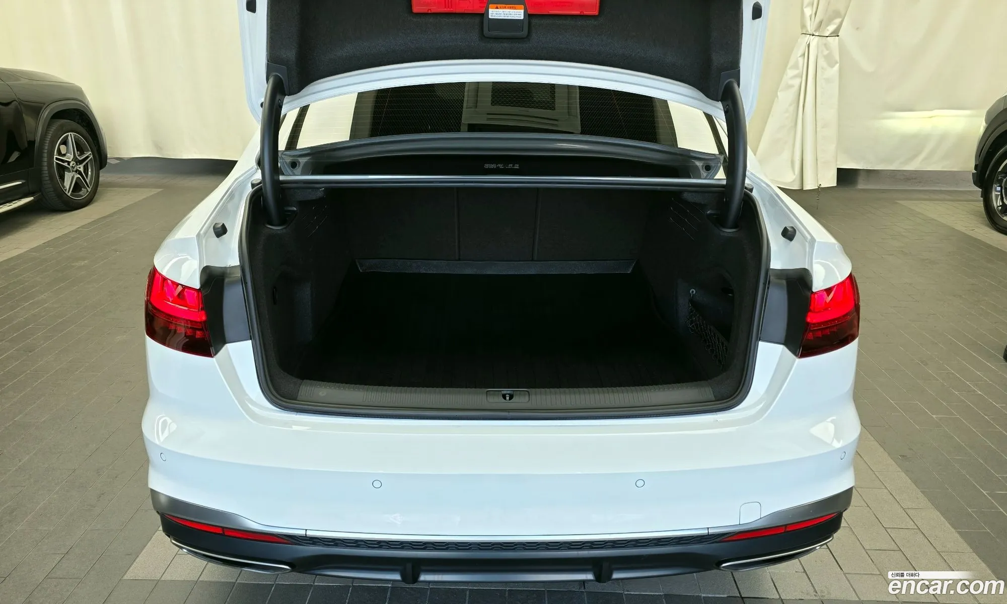 Audi A4 2020 WAUZZZF45LN009499 — 13