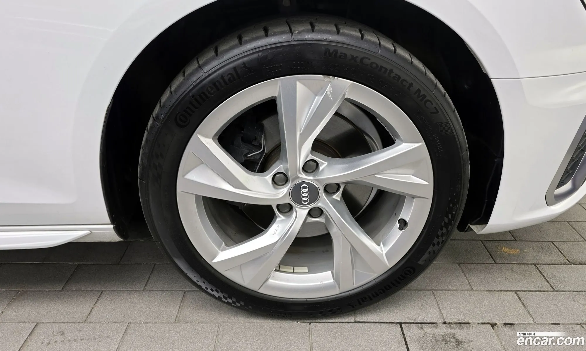 Audi A4 2020 WAUZZZF45LN009499 — 14