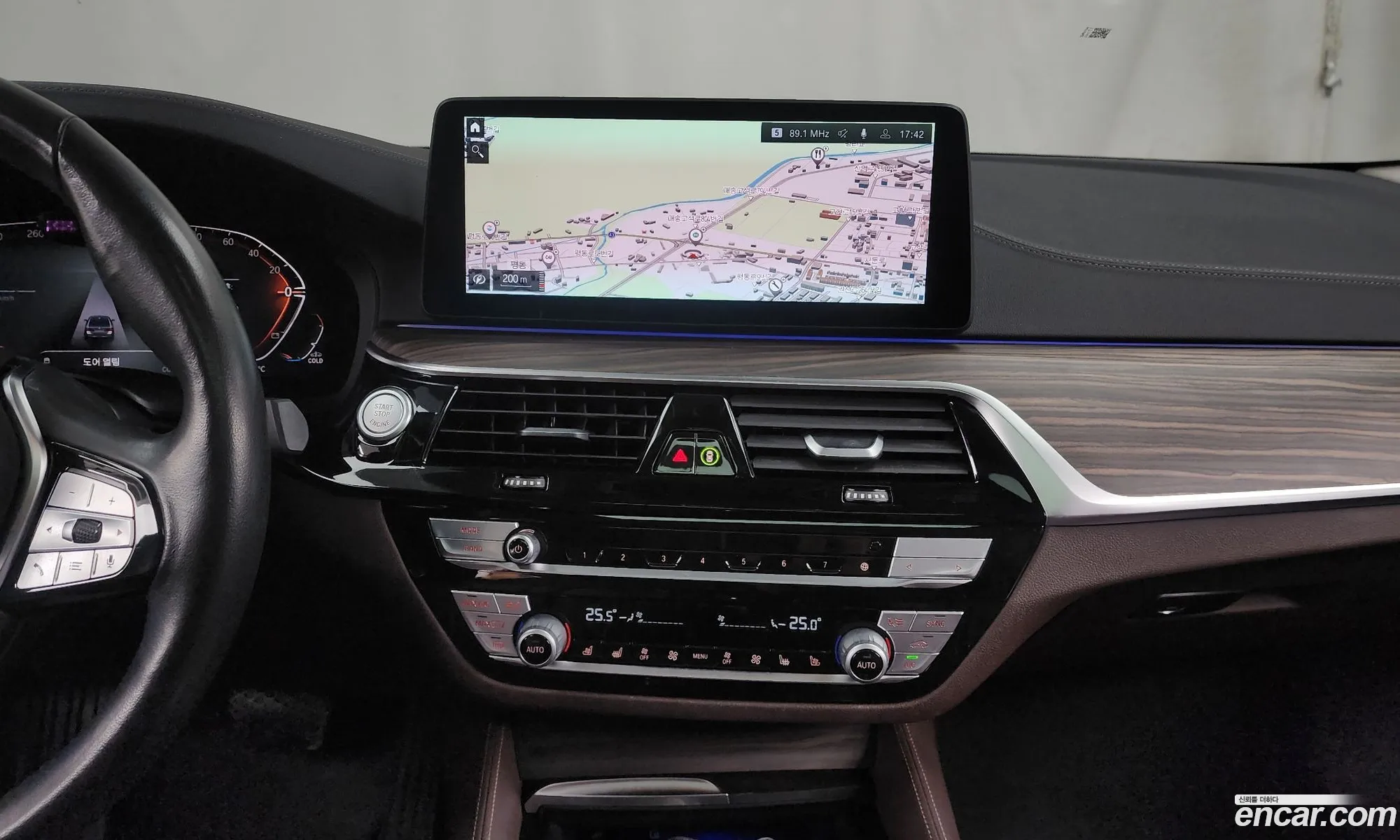BMW 5 Series 2020 — 5