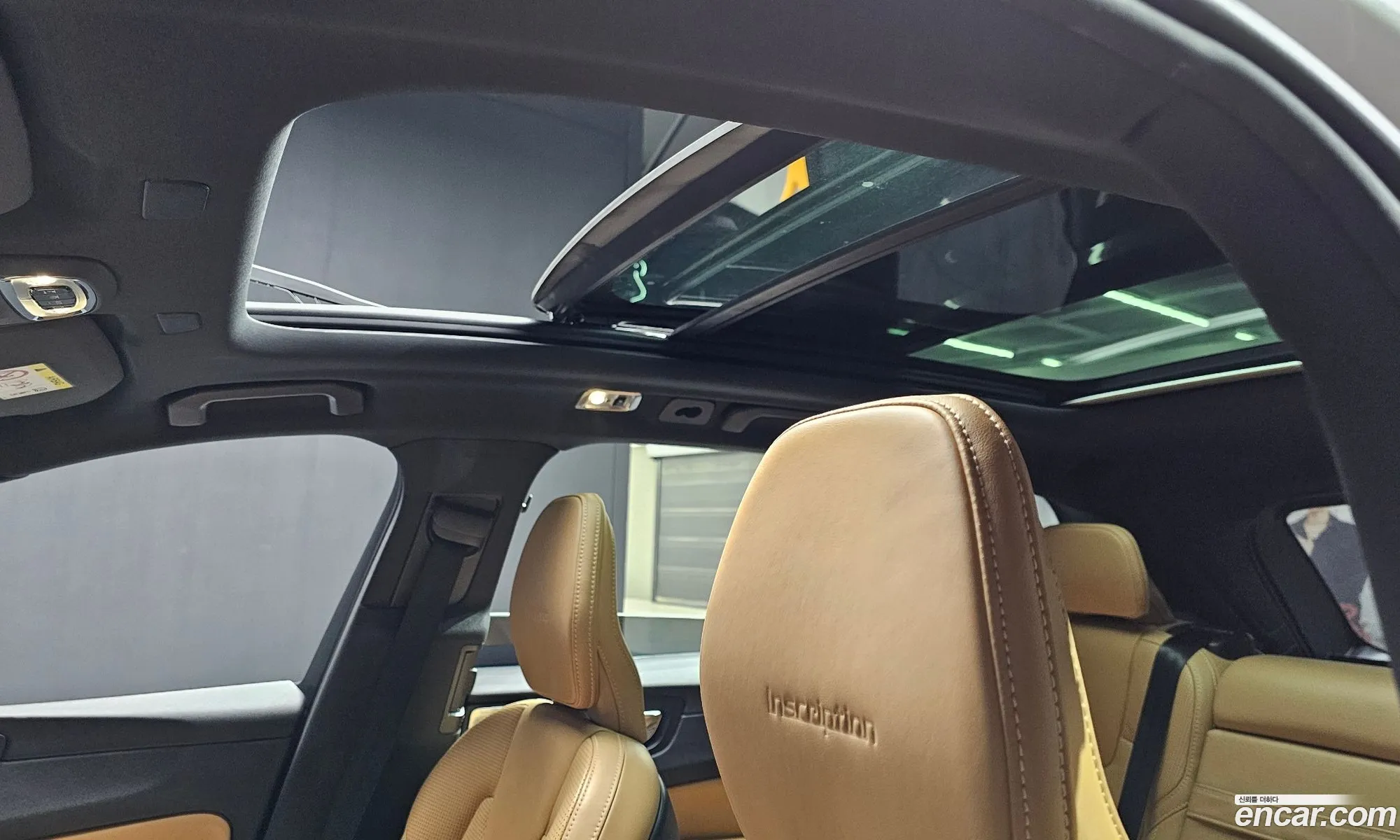 Volvo XC60 2019 YV1UZ68TCK1261732 — 2