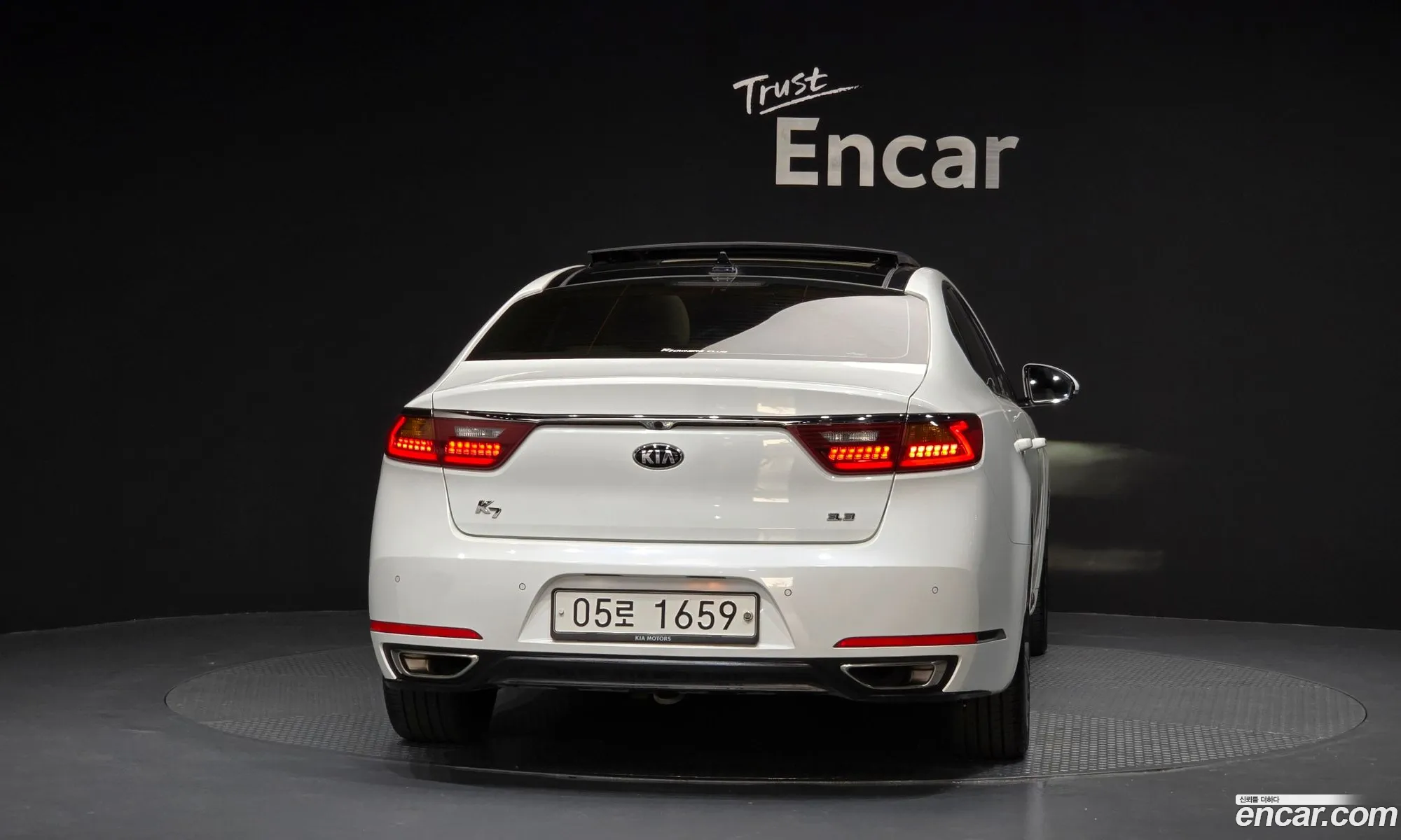 Kia K7 2017 — 12