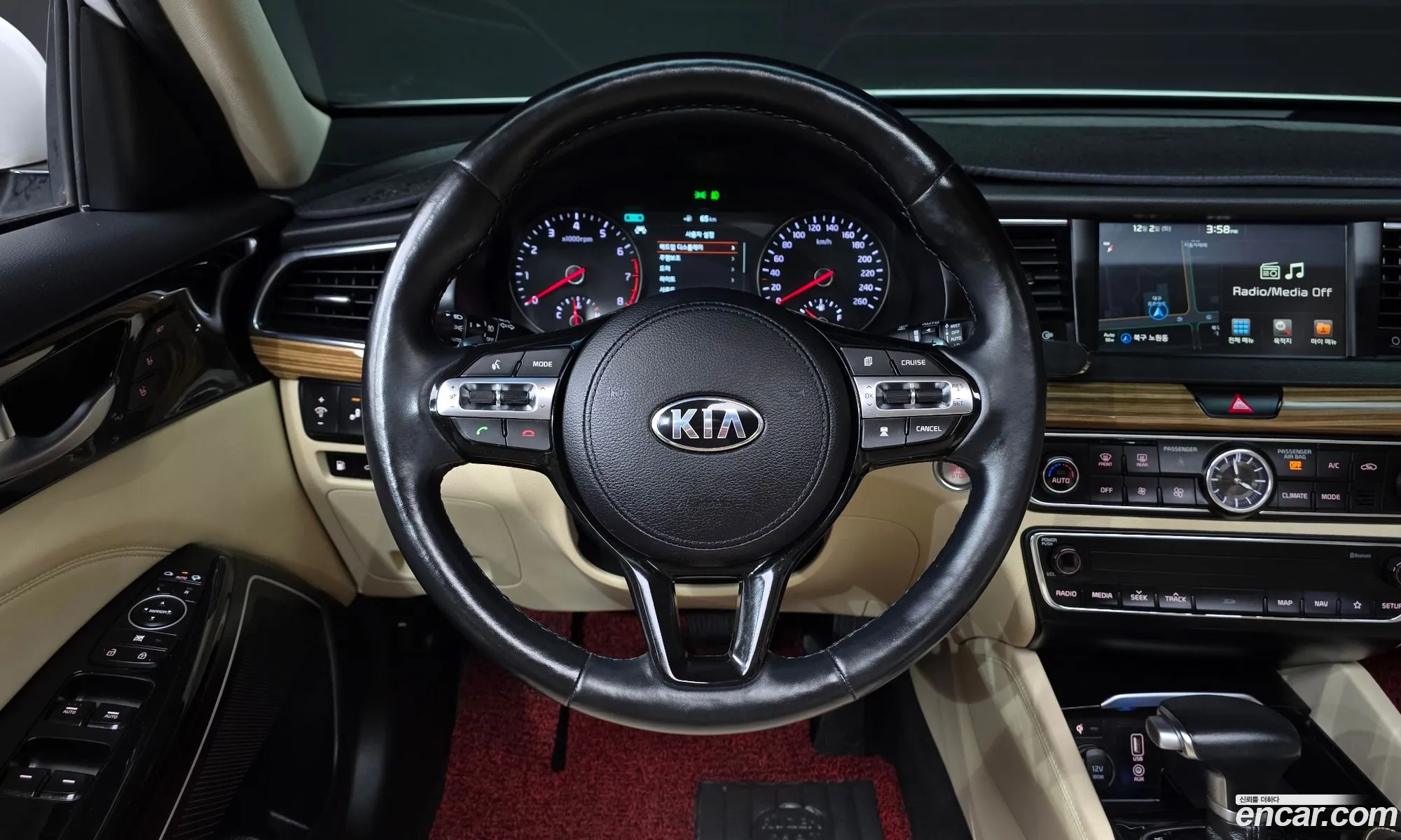 Kia K7 2017 — 18