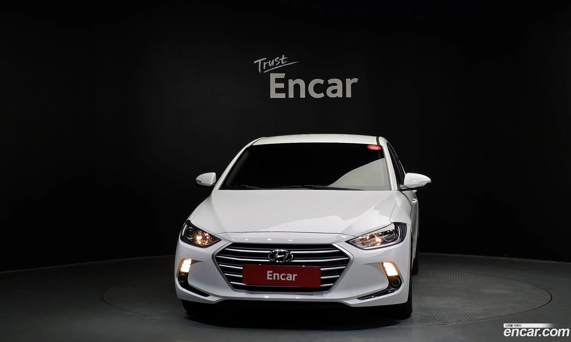 Hyundai Elantra AD 2015 — 11