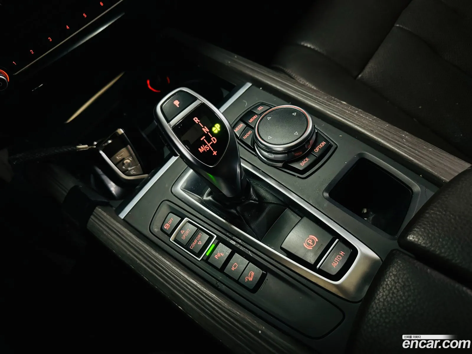 BMW X5 2015 — 11