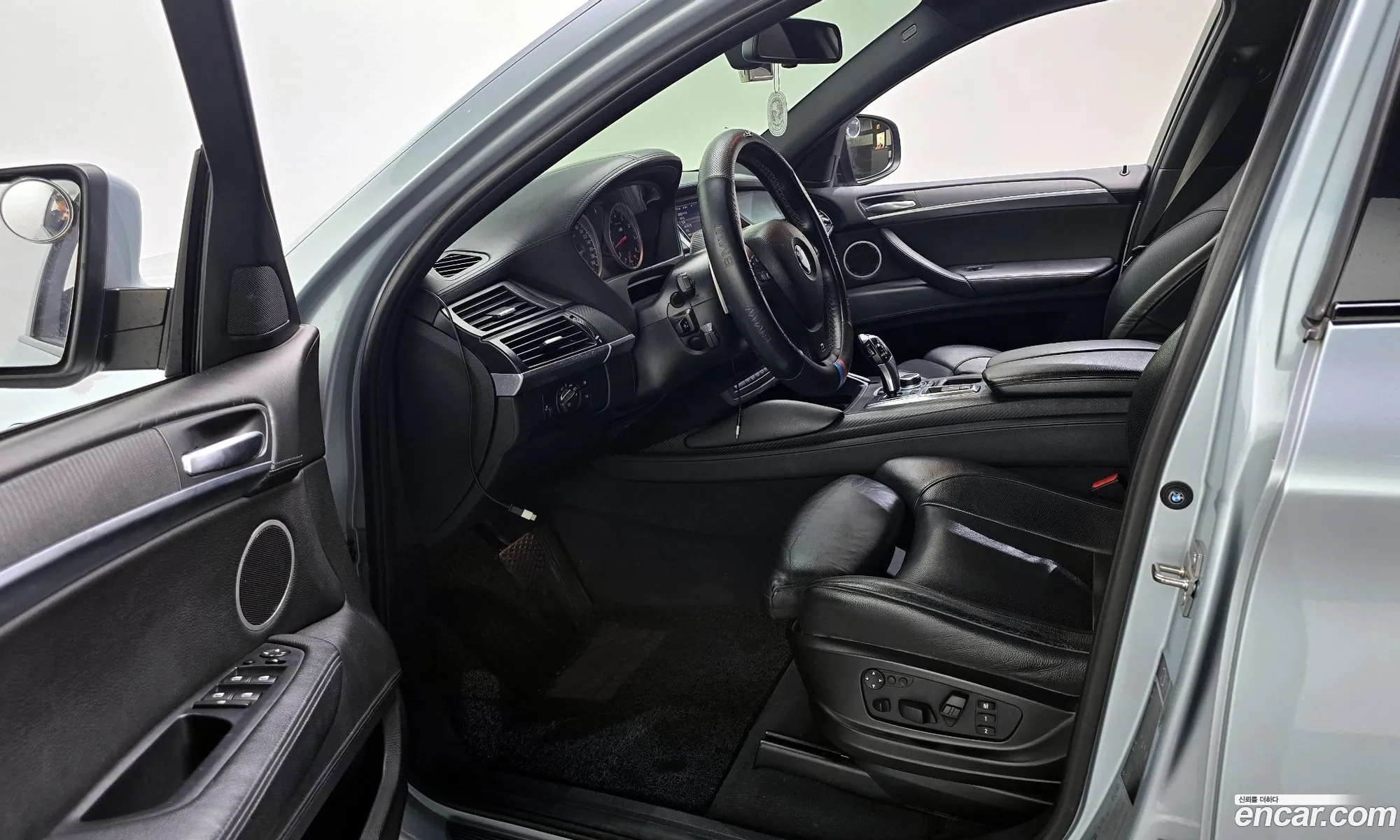 BMW X6 M 2010 WBSGZ0106ALM11866 — 18