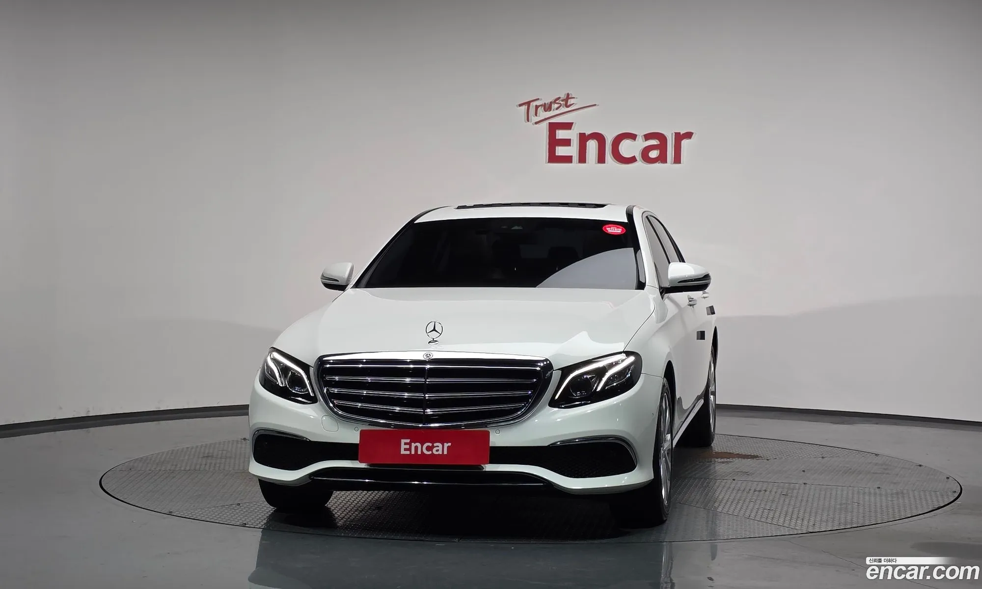 Mercedes-Benz E-Class W213 2019 WDDZF0FB1KA526249 — 19