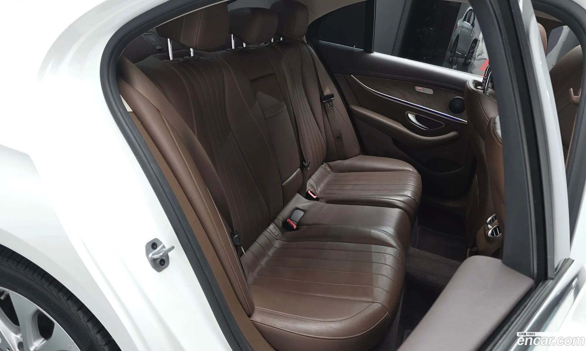 Mercedes-Benz E-Class W213 2019 WDDZF0FB1KA526249 — 15