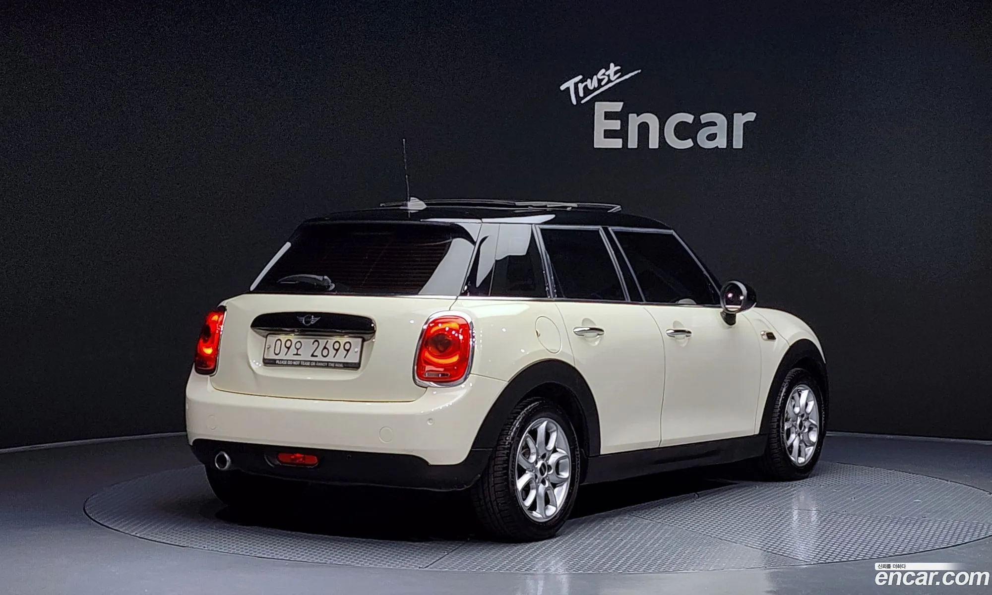 Mini Cooper D 2018 — 9