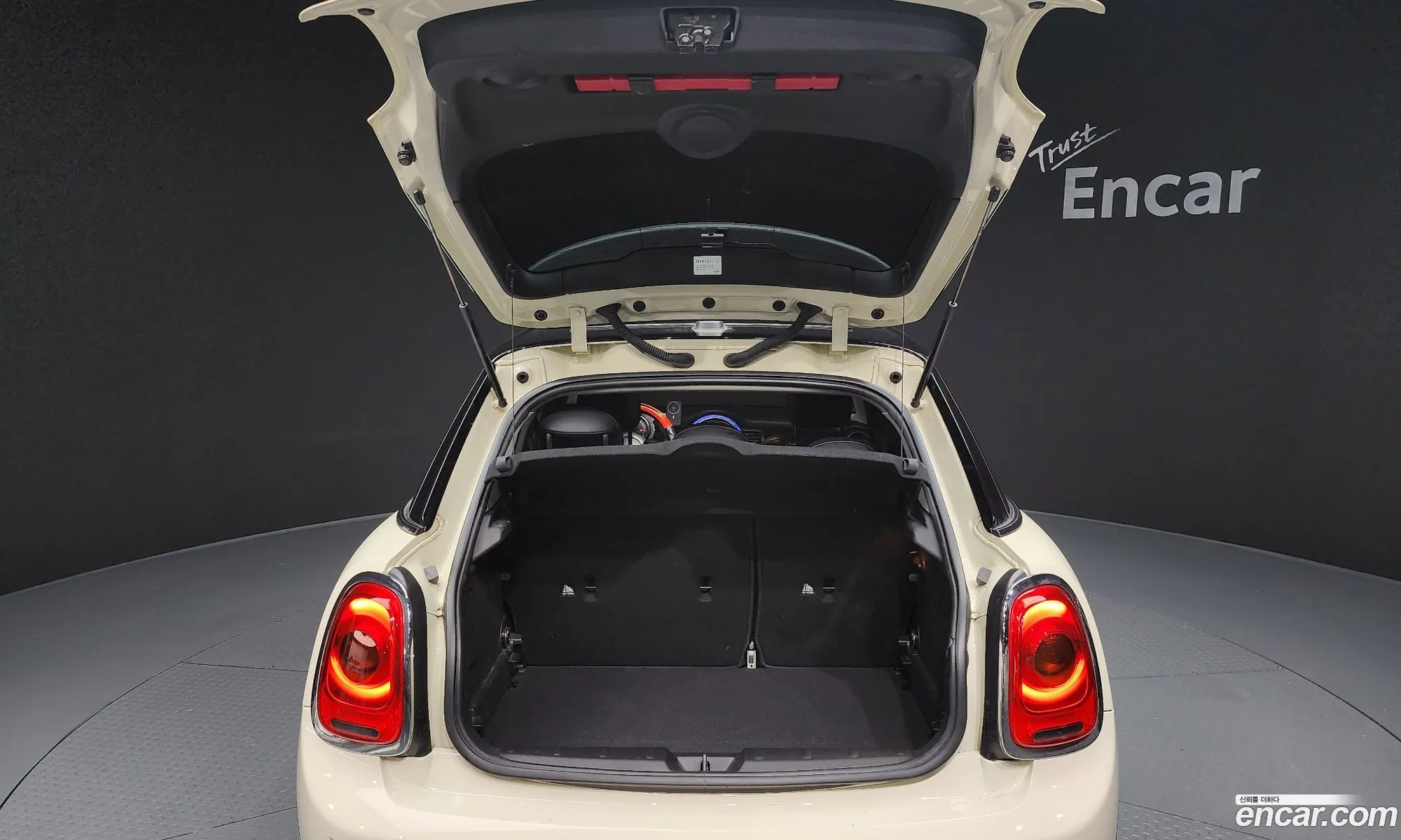Mini Cooper D 2018 — 5