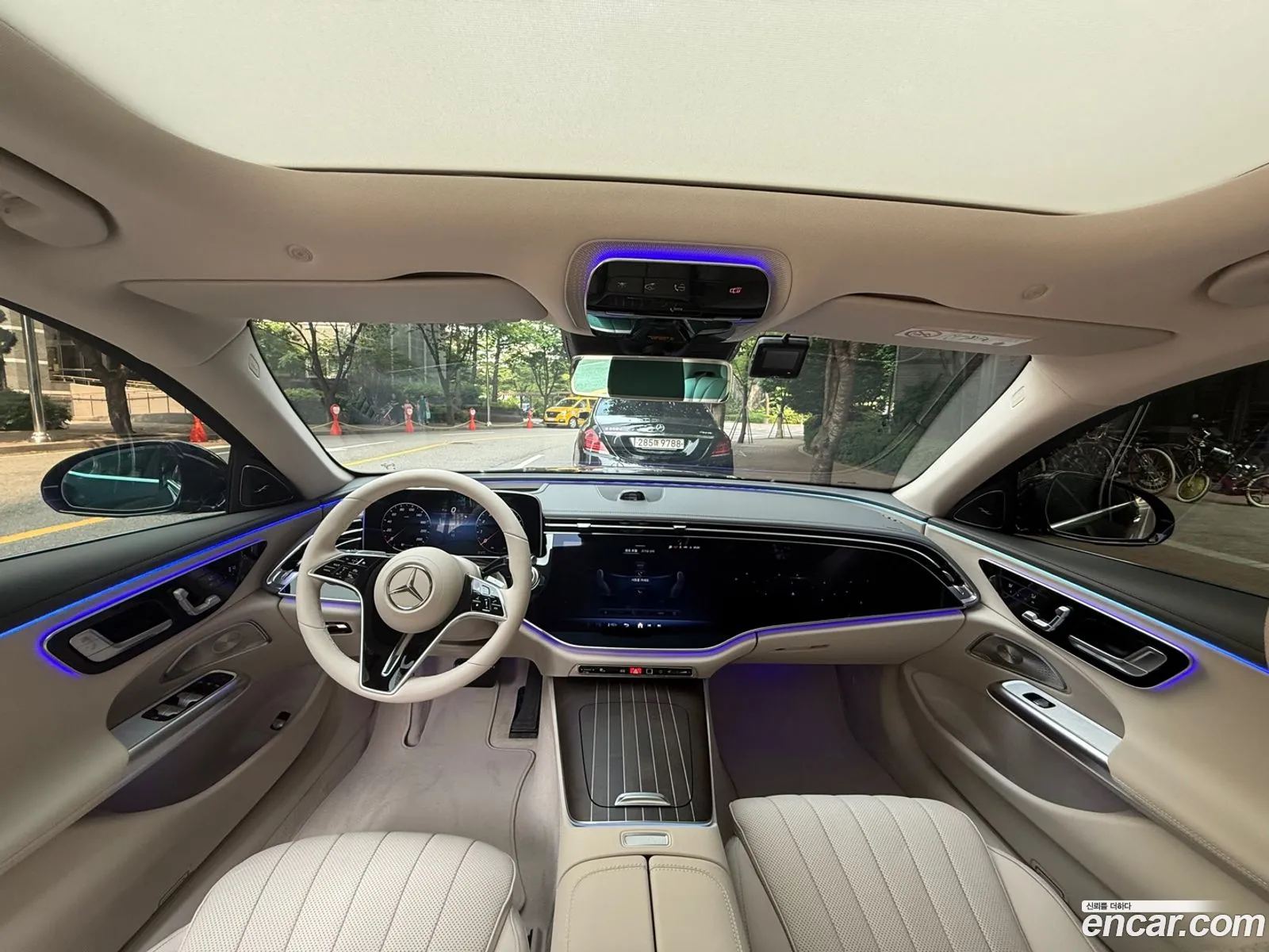 Mercedes-Benz E-Class W214 2025 — 15