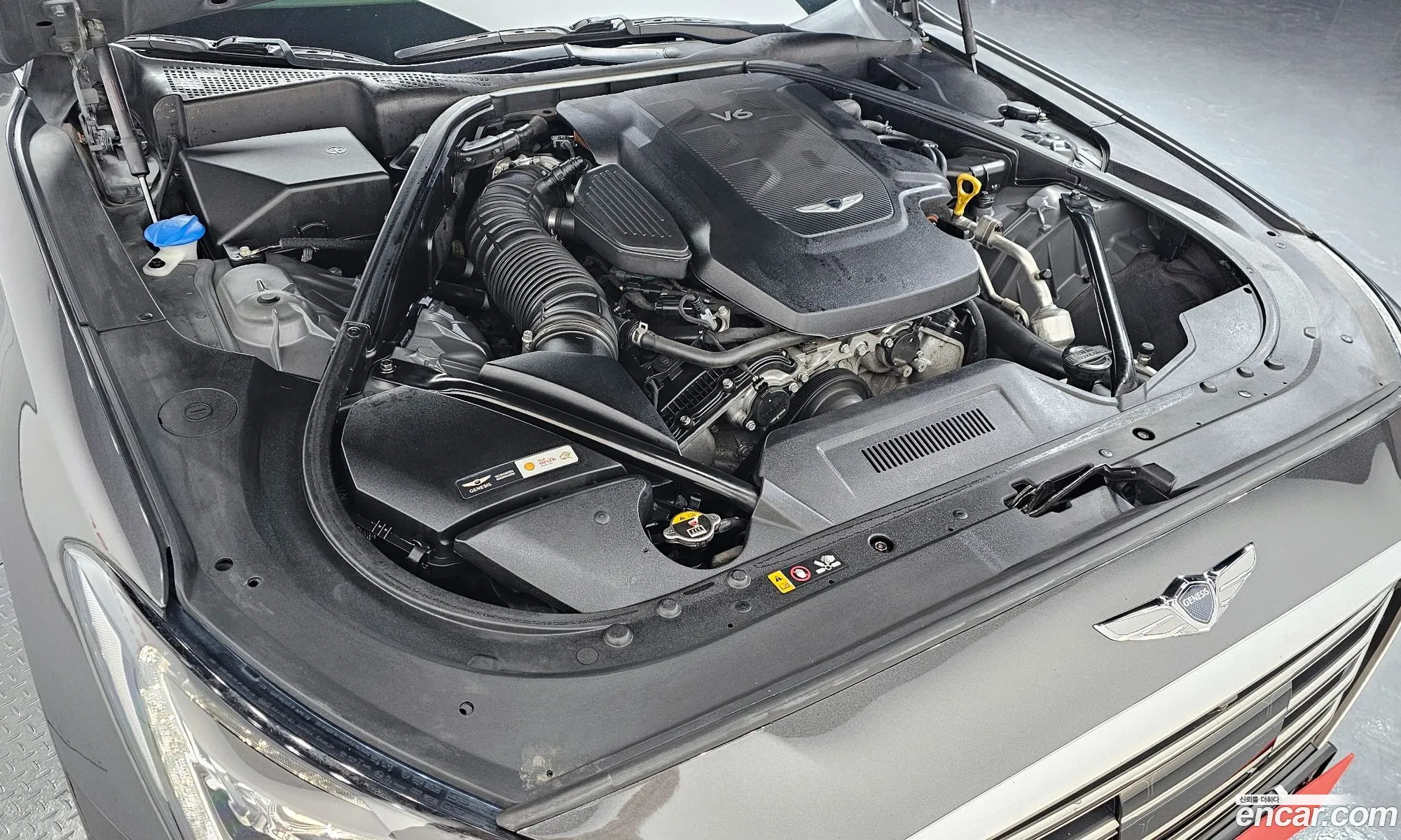 Genesis G80 2018 KMHGM41DBJU287775 — 2