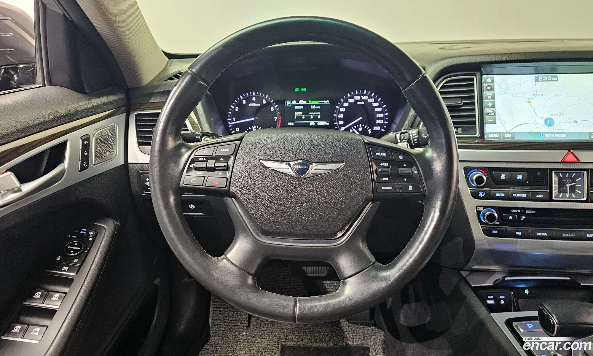 Genesis G80 2018 KMHGM41DBJU287775 — 9
