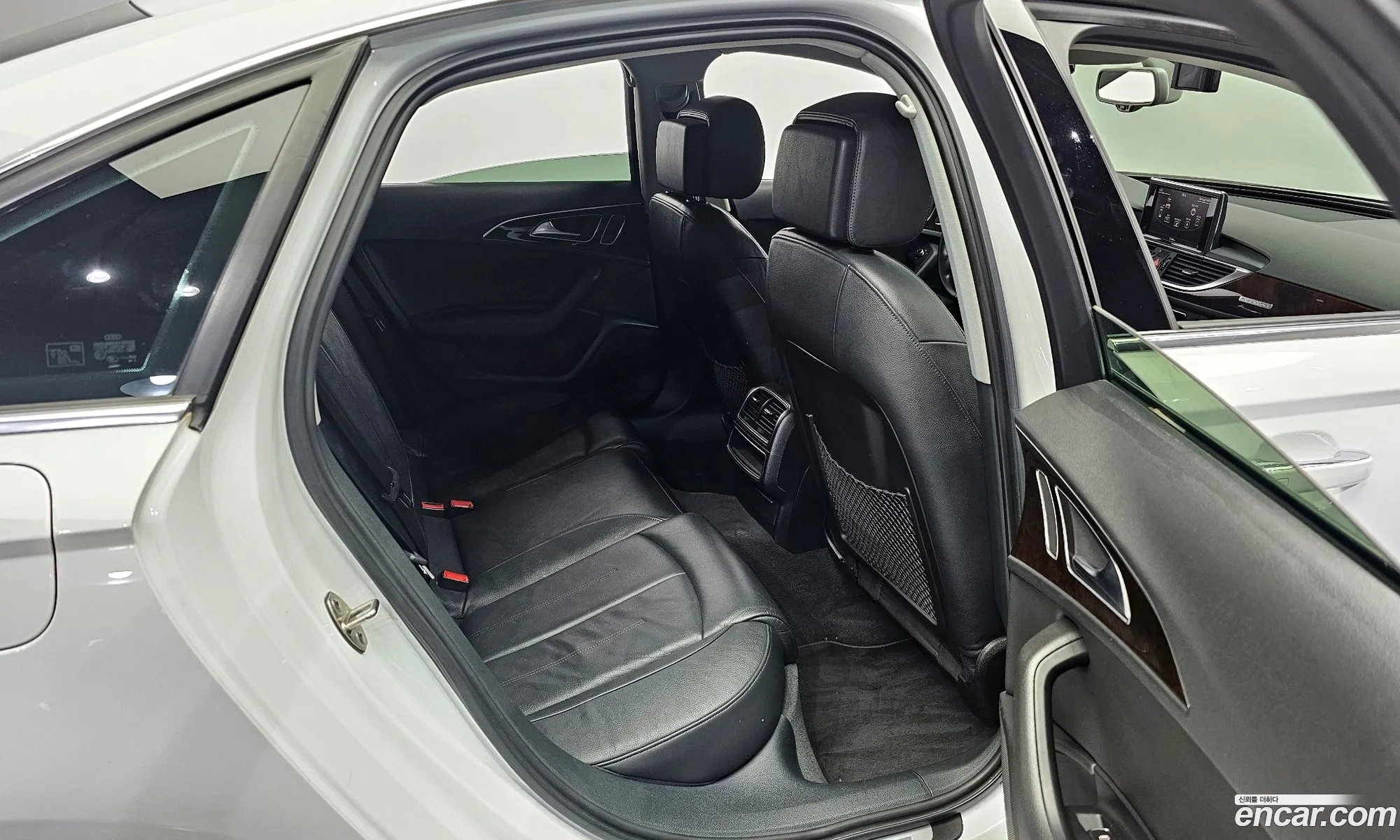 Audi A6 2012 — 6