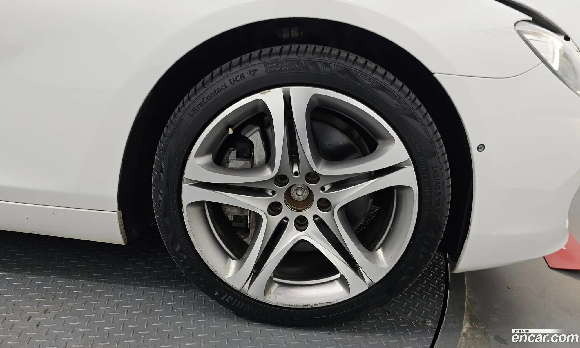 BMW 6 Series 2014 WBA6A8109ED369182 — 8
