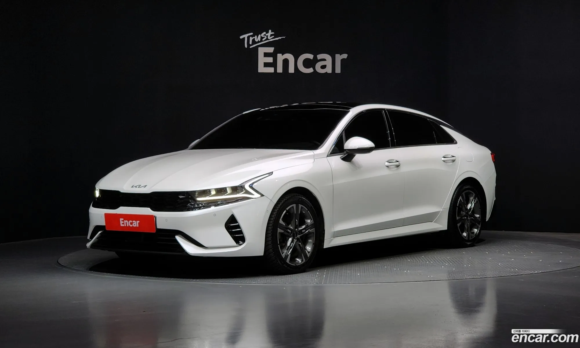 Kia K5 Hybrid 2021 — 11