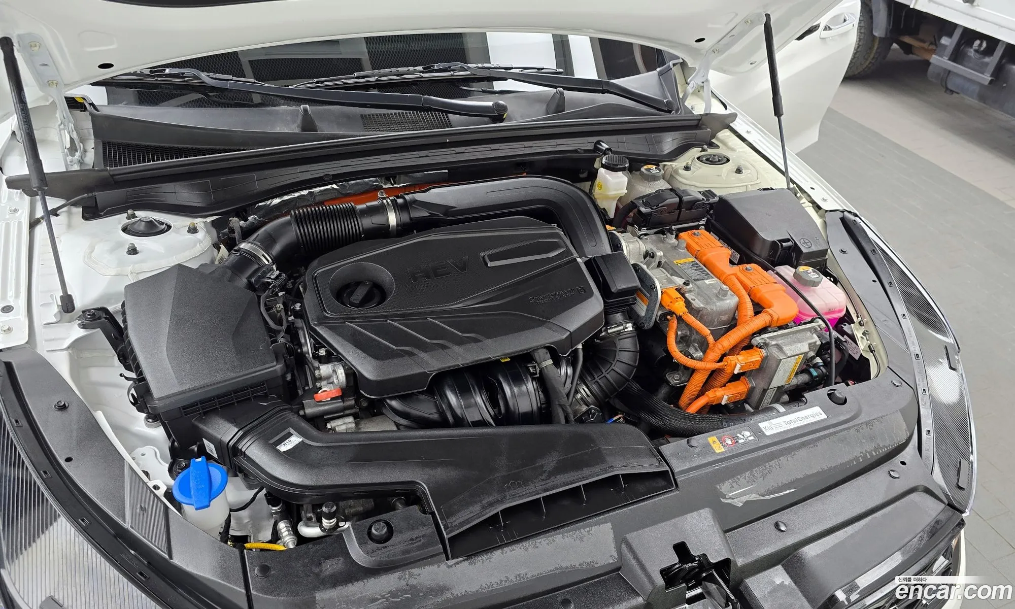 Kia K5 Hybrid 2021 — 8