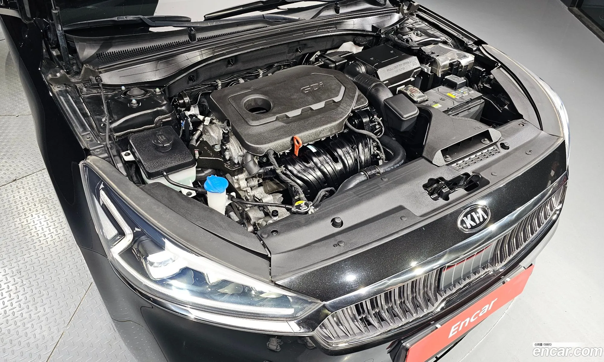 Kia K7 2019 — 16