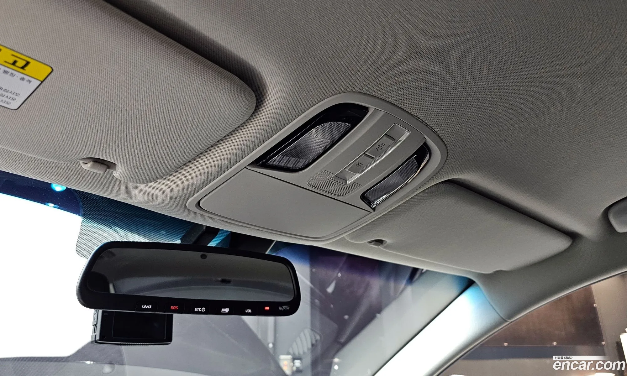 Kia K7 2019 — 12