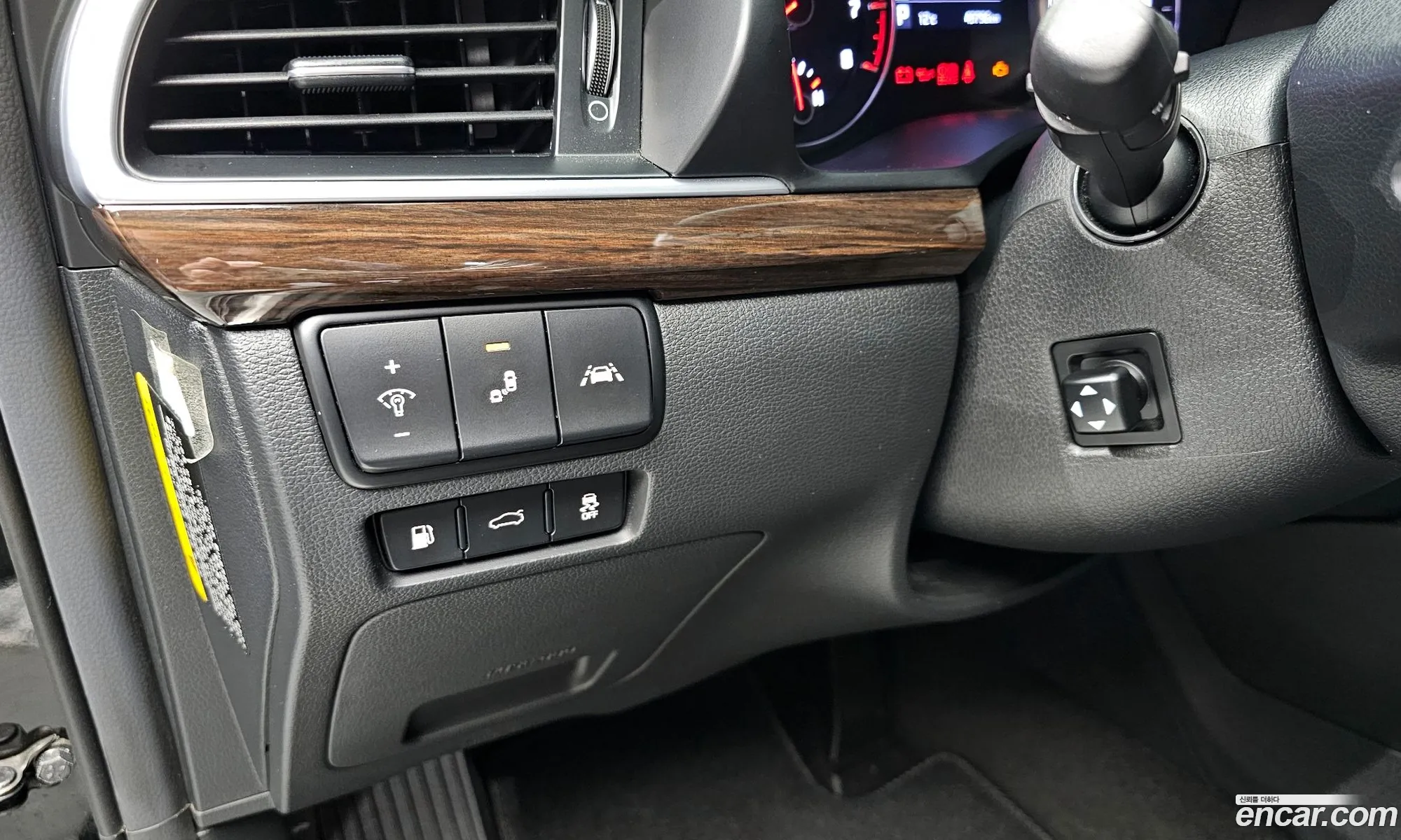 Kia K7 2019 — 19