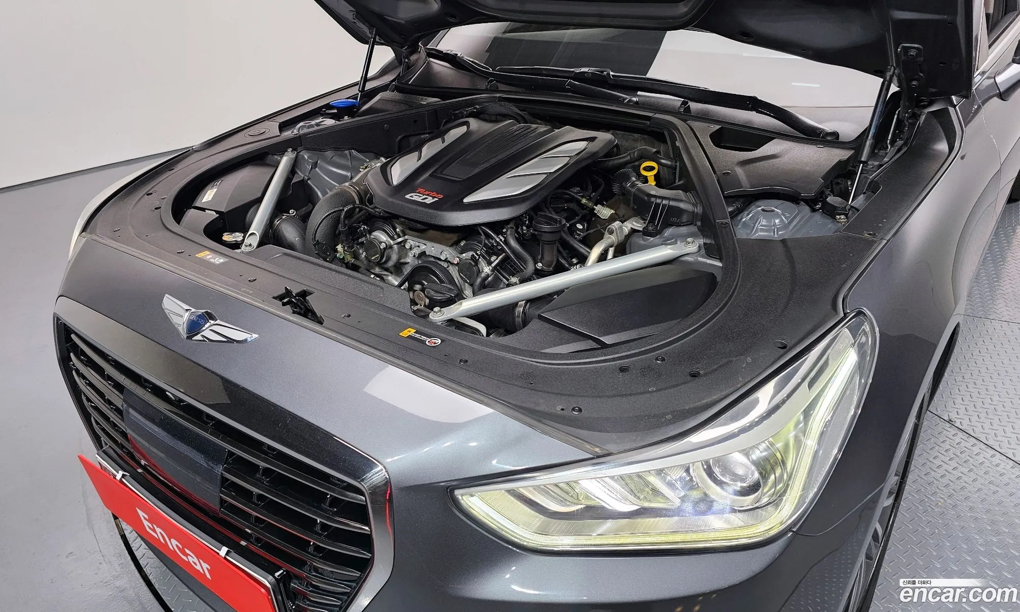 Genesis EQ900 2016 — 5