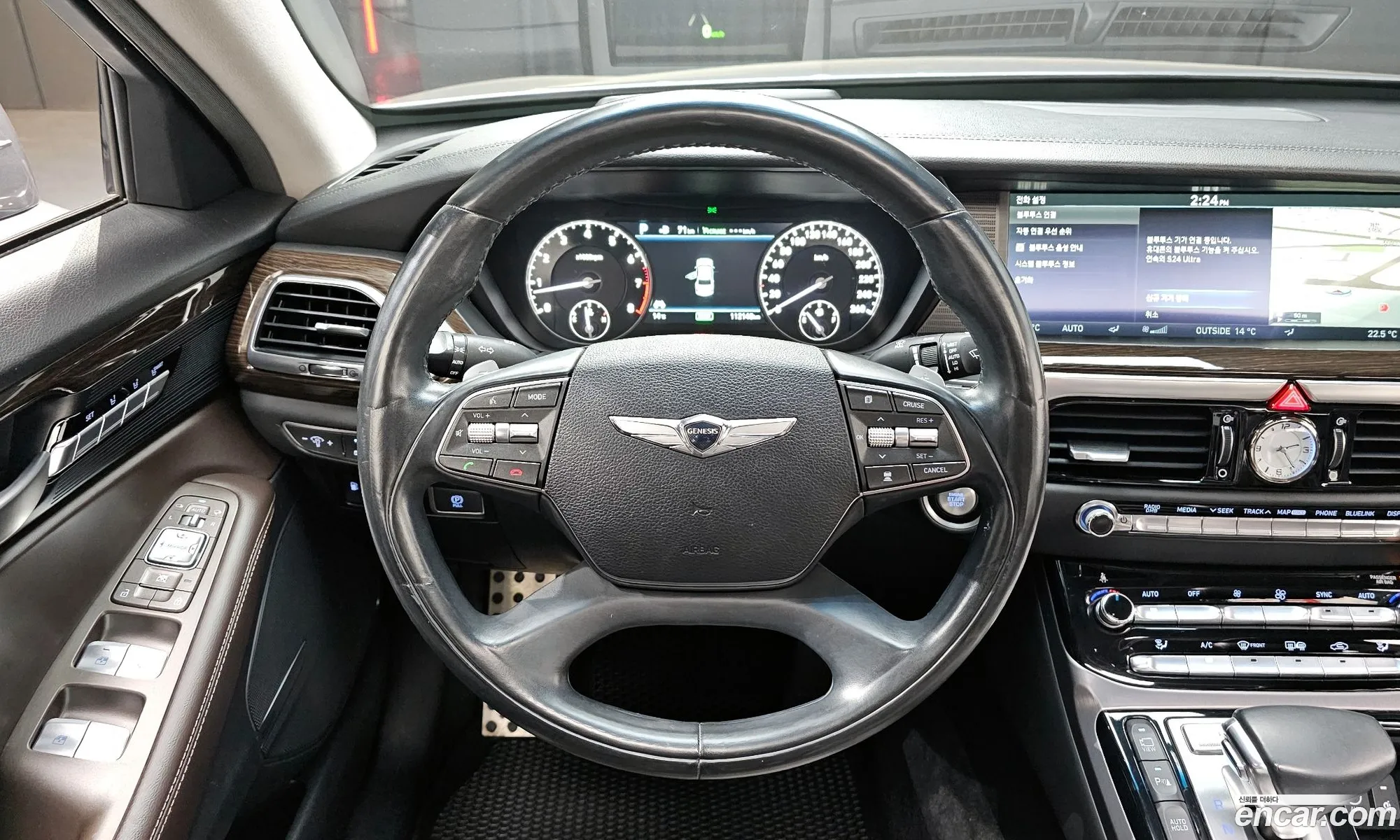 Genesis EQ900 2016 — 3
