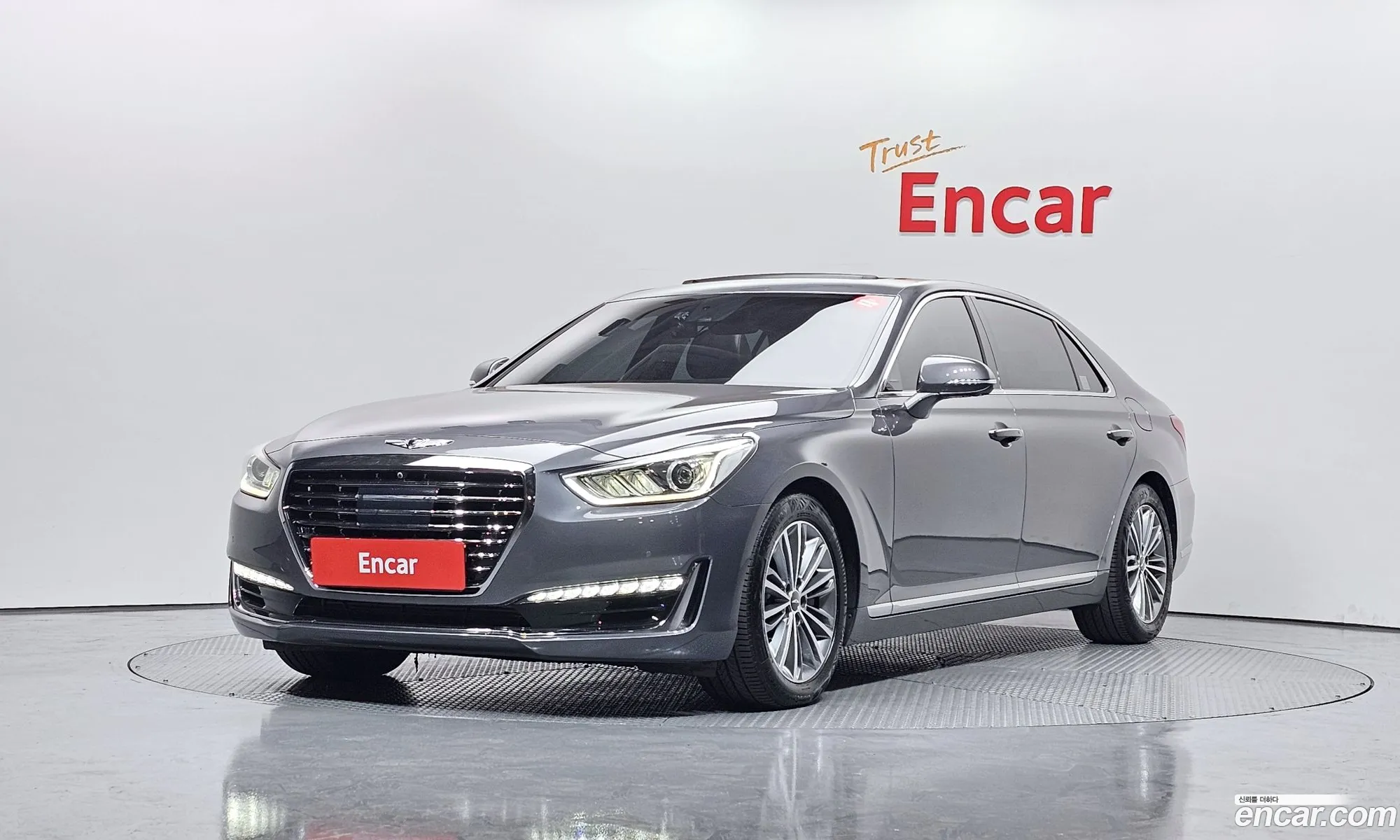 Genesis EQ900 2016 — 17