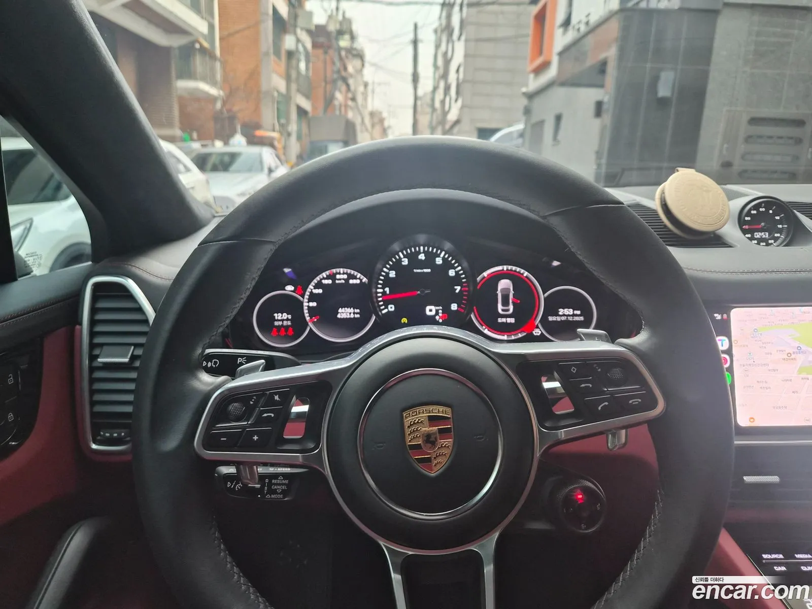 Porsche Cayenne 2023 — 3