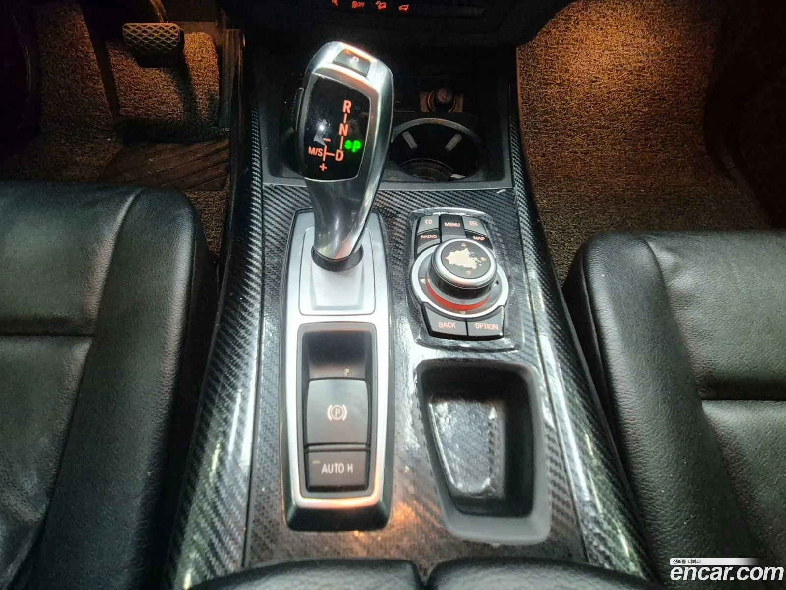 BMW X5 2010 — 19
