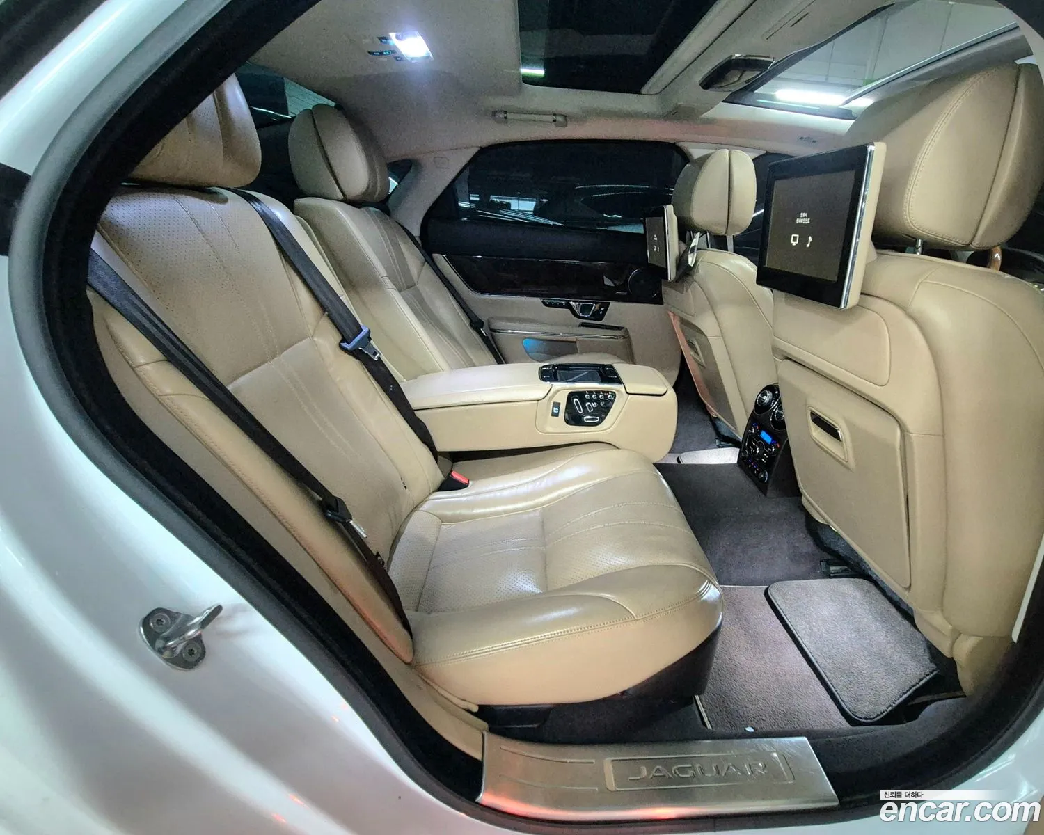 Jaguar XJ 2014 — 20