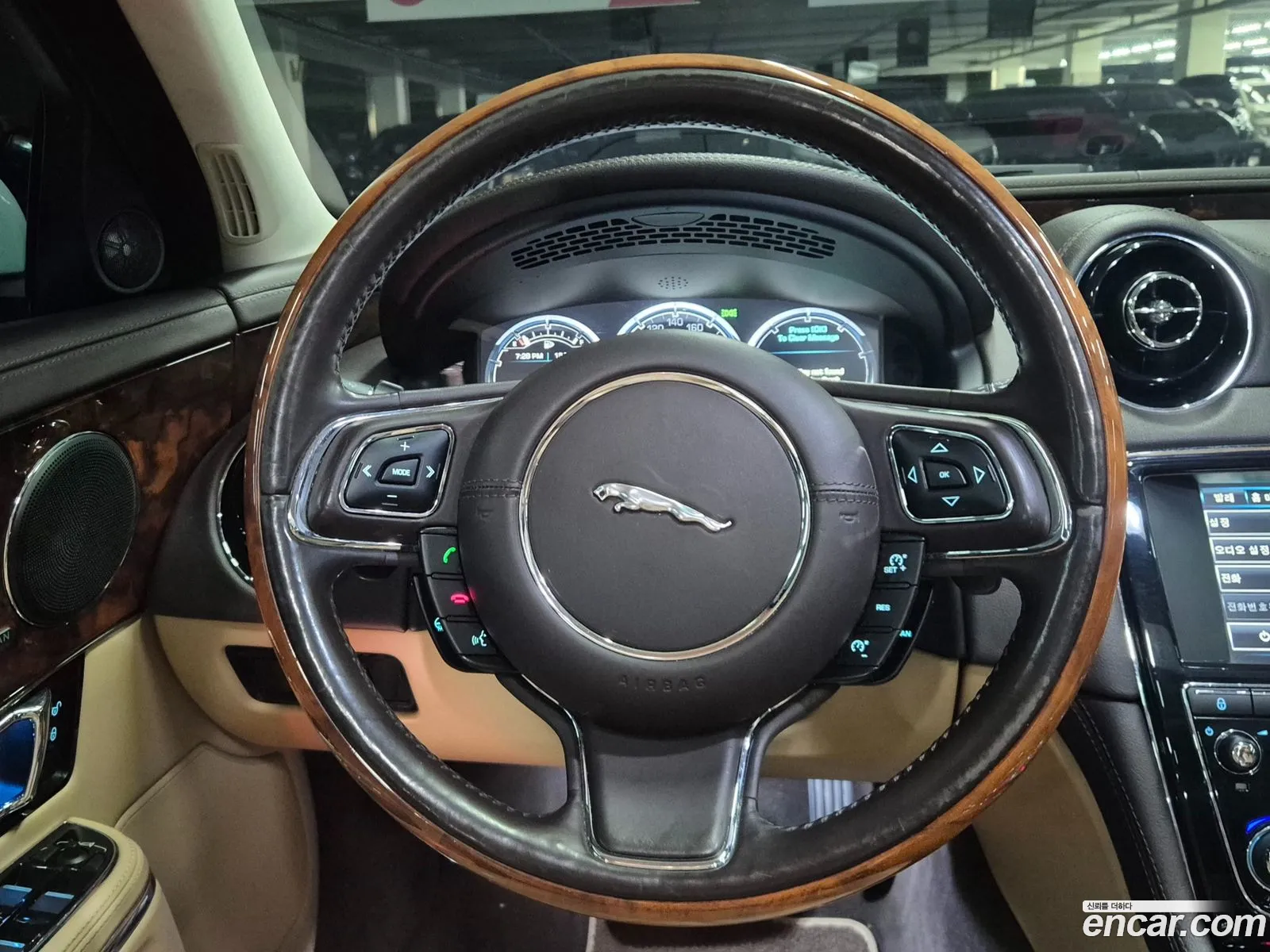 Jaguar XJ 2014 — 5