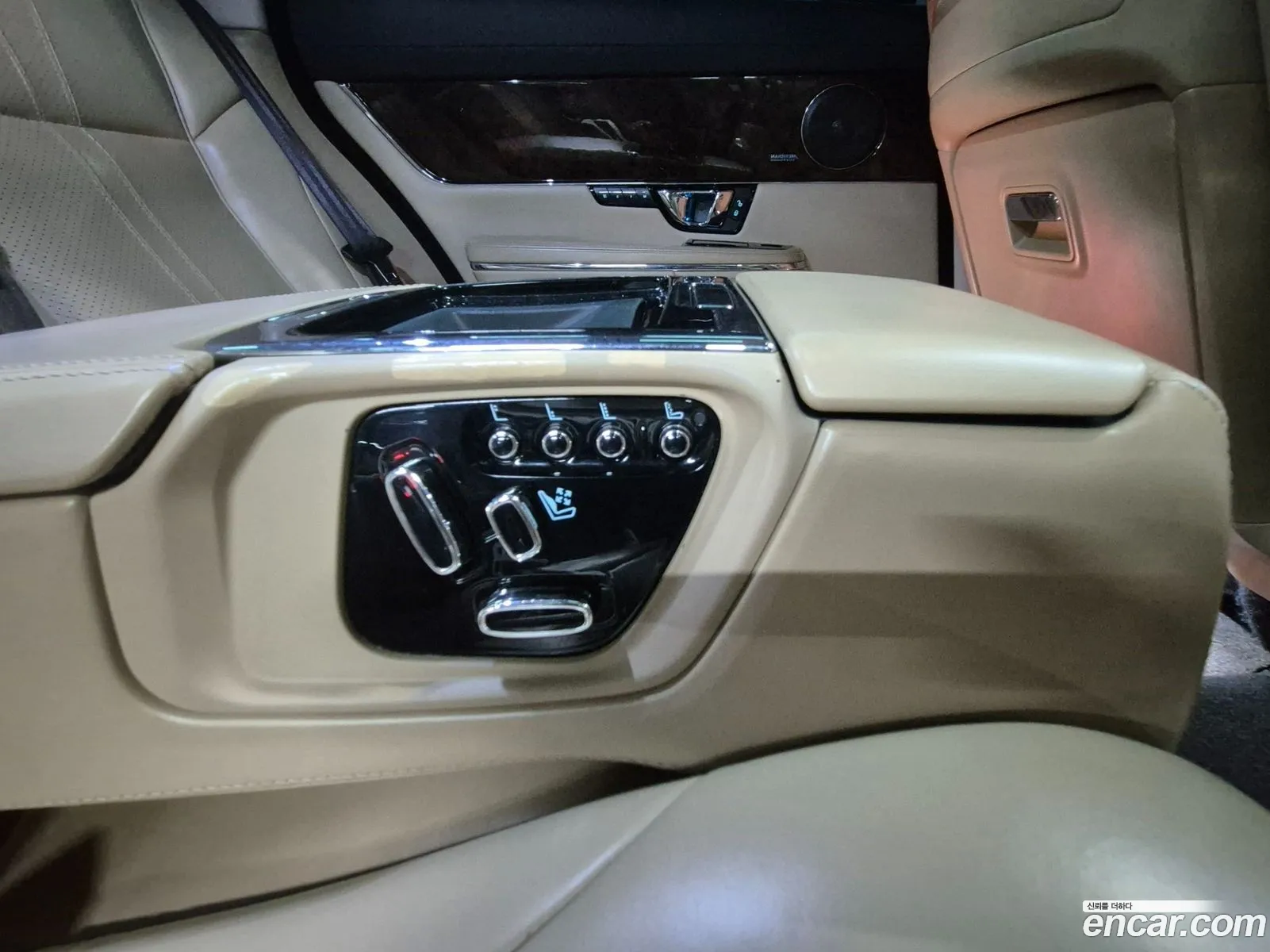 Jaguar XJ 2014 — 8