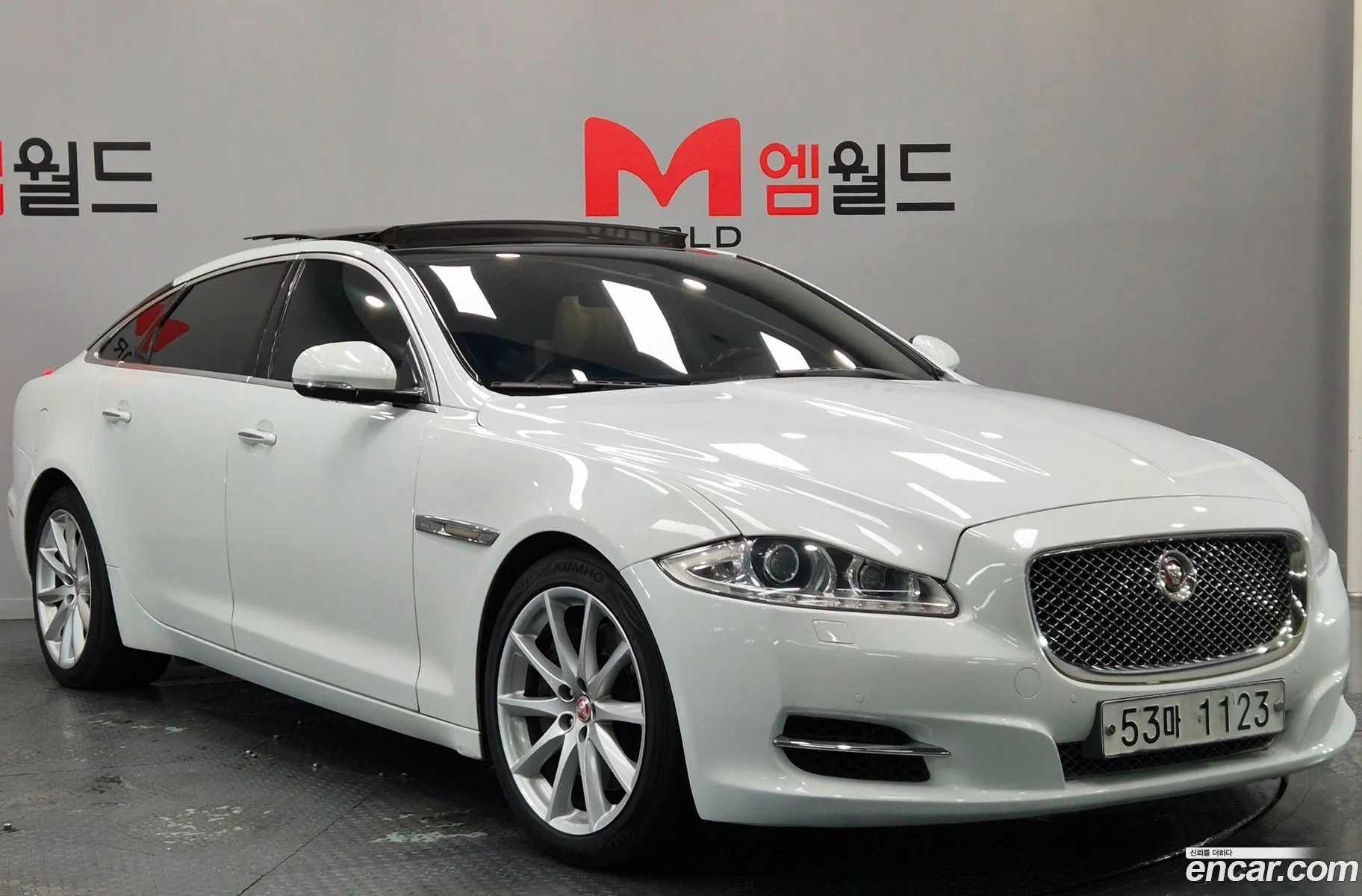 Jaguar XJ 2014 — 17