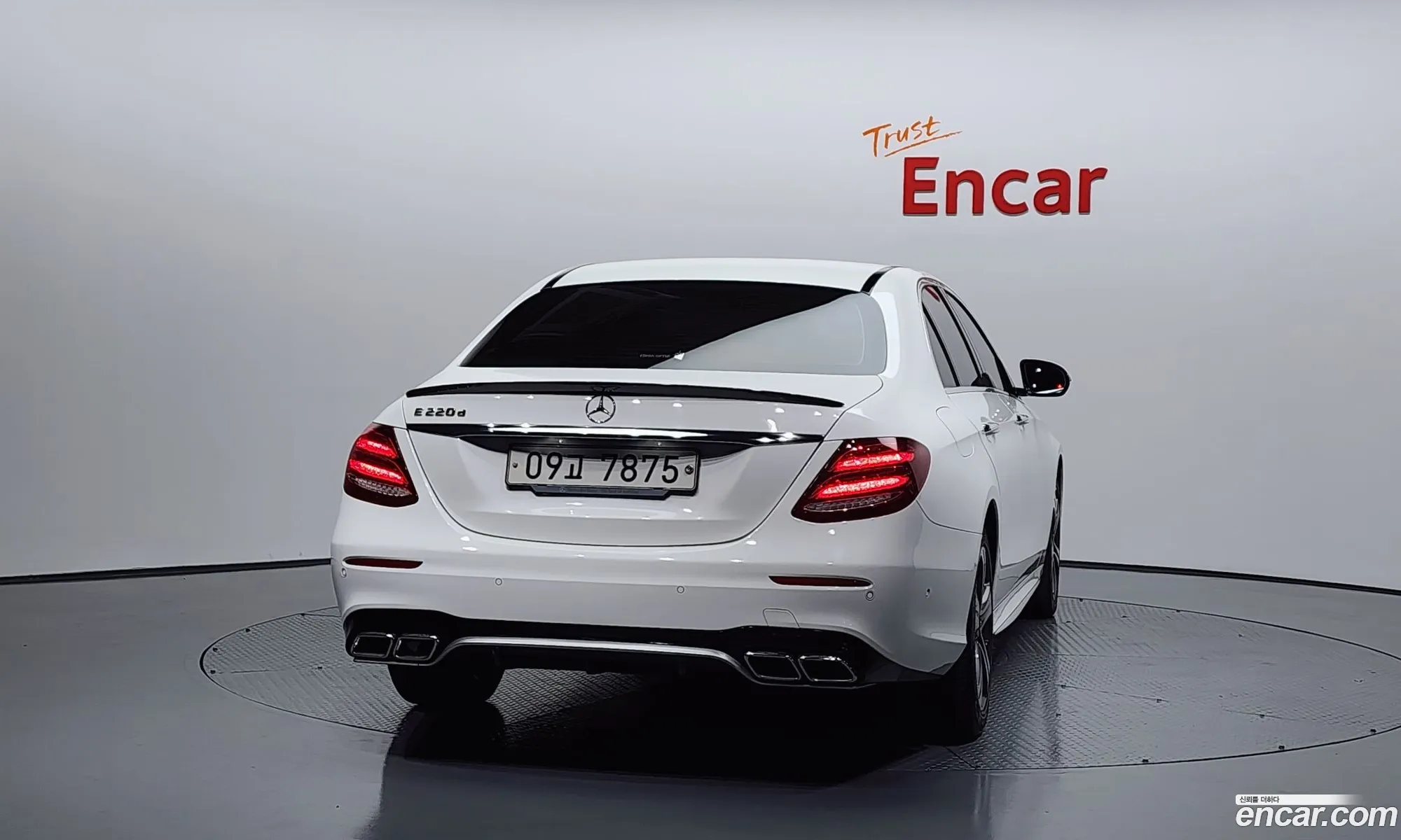 Mercedes-Benz E-Class W213 2019 WDDZF0EB7KA621657 — 4