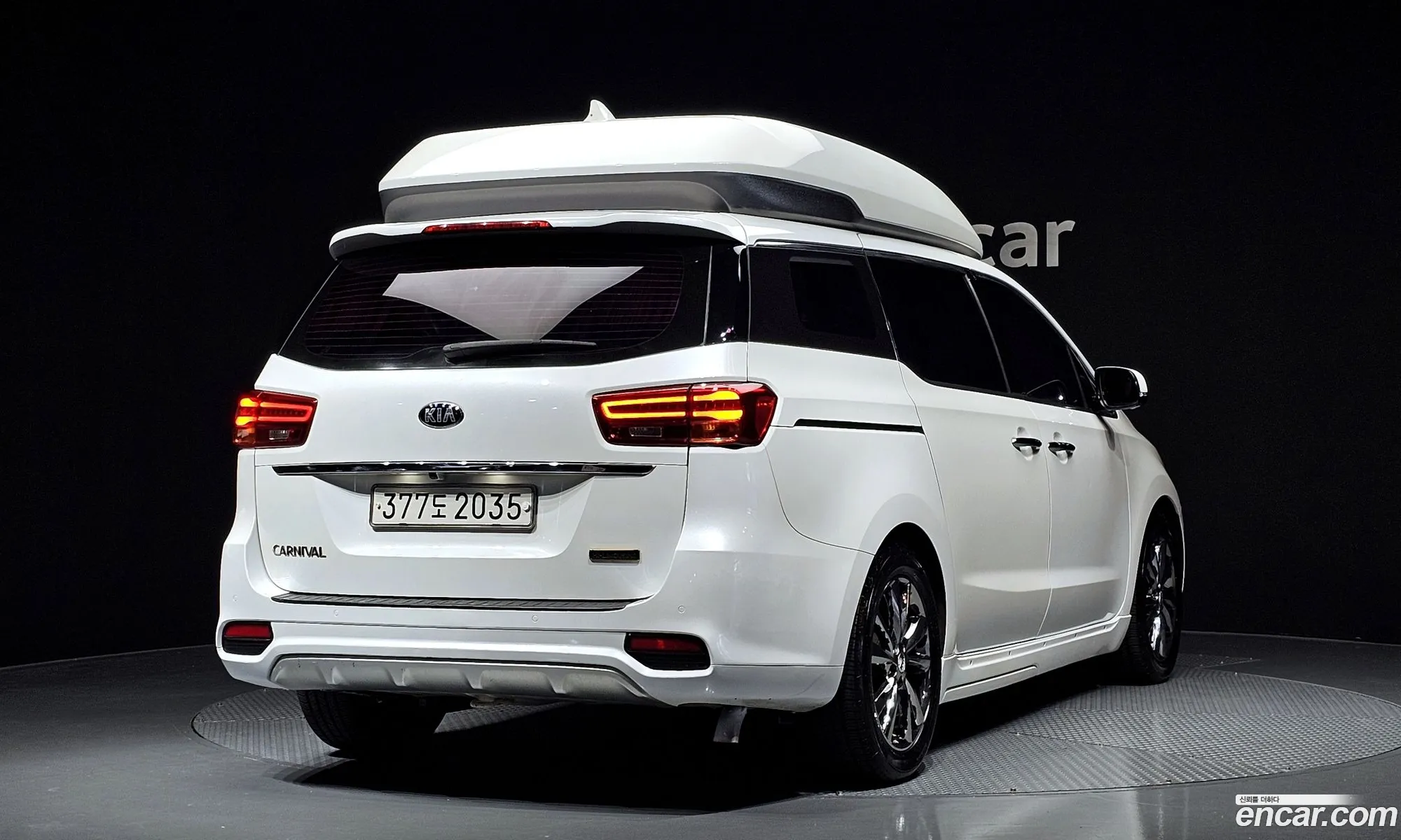 Kia Carnival 2019 — 17