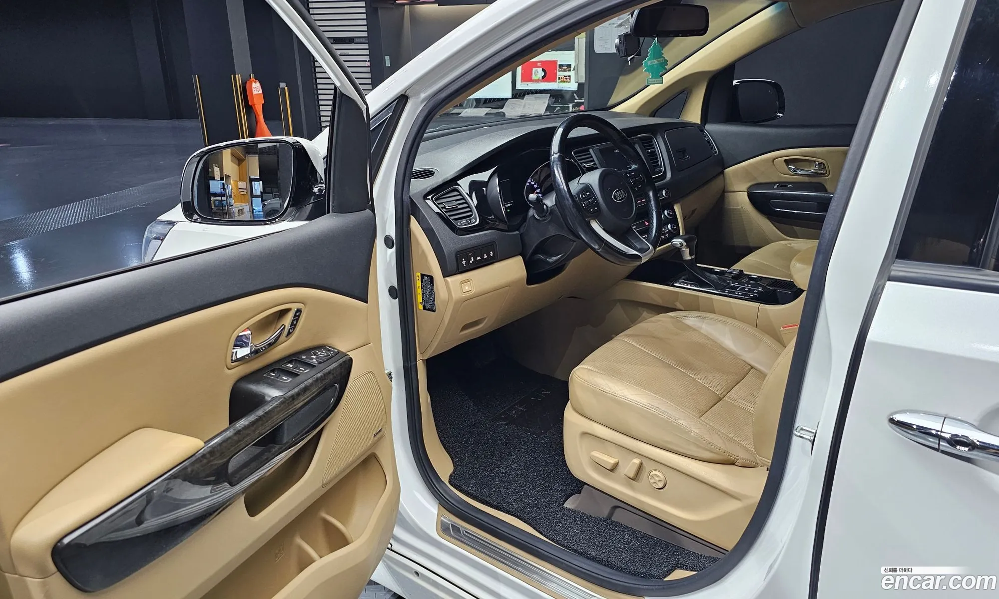 Kia Carnival 2019 — 8
