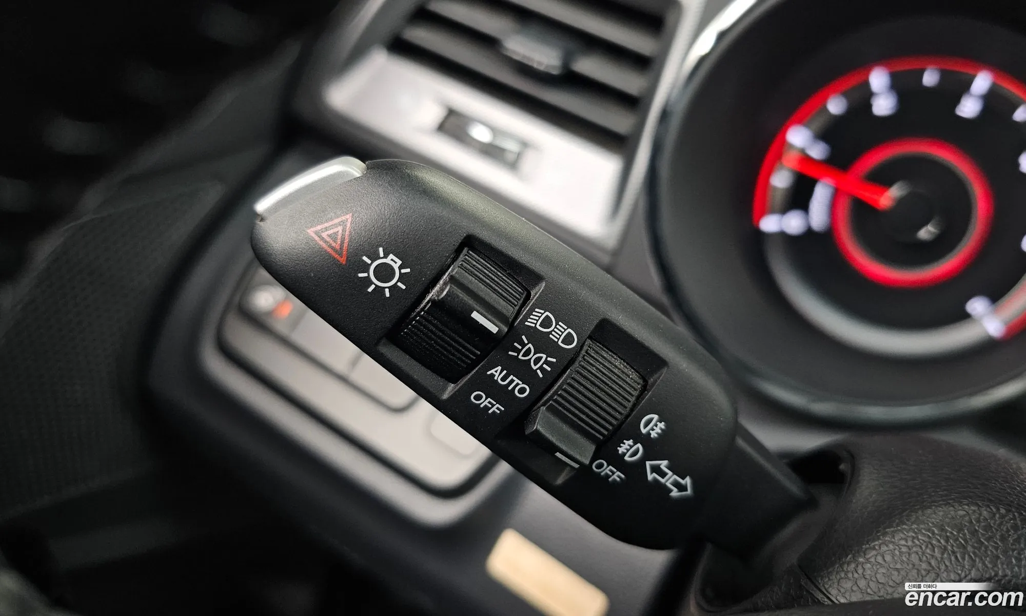 KG Mobility (SsangYong) Tivoli 2016 — 14