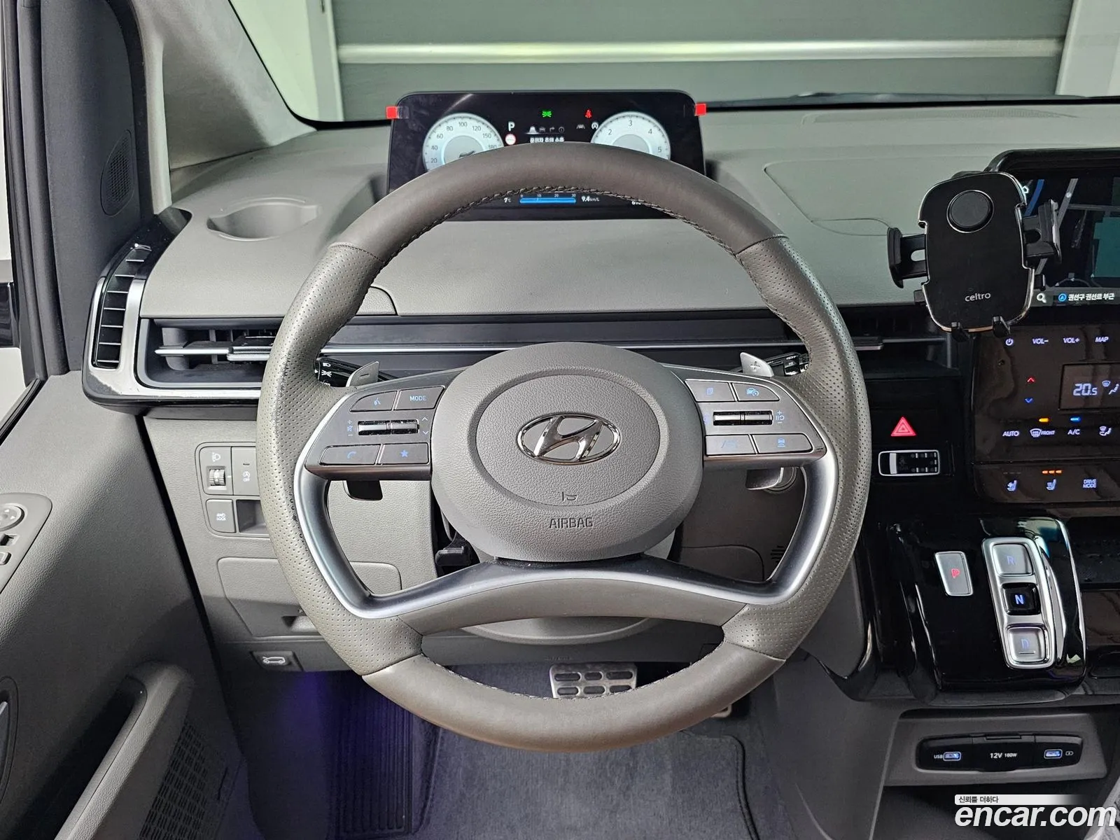 Hyundai Staria 2023 — 8