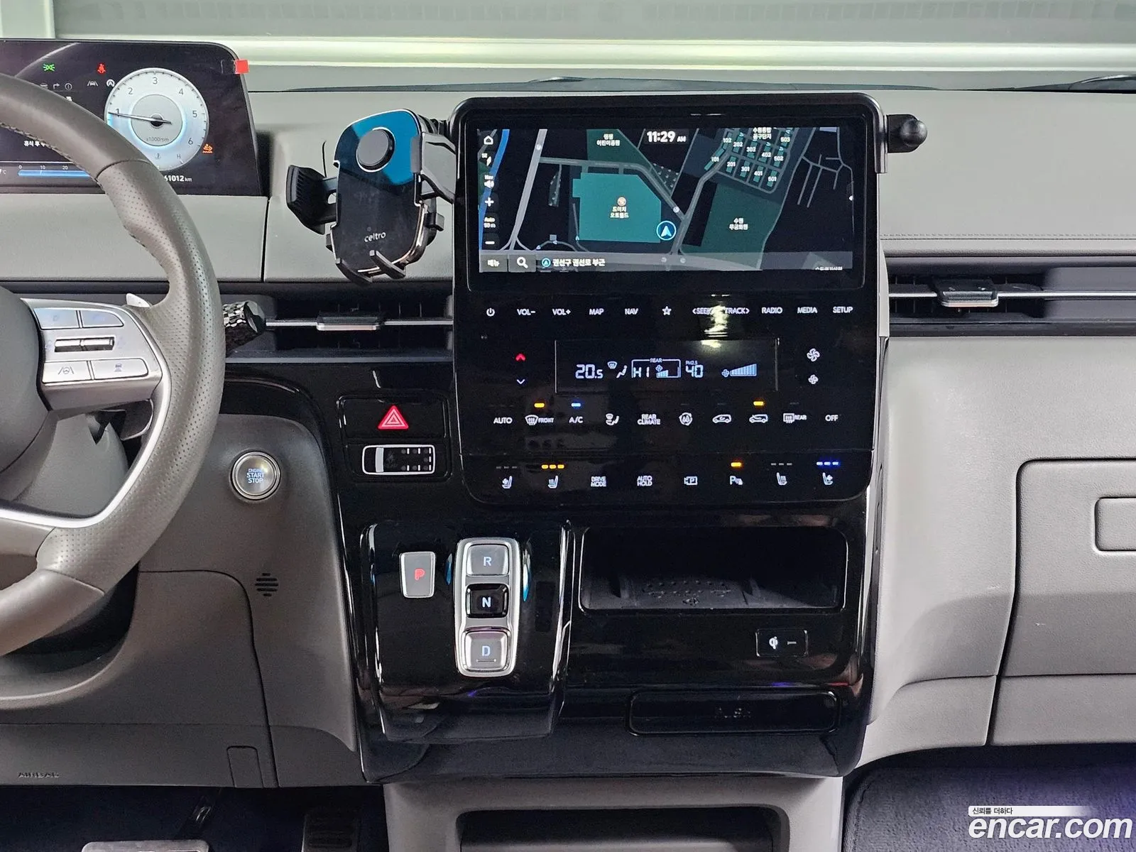 Hyundai Staria 2023 — 15