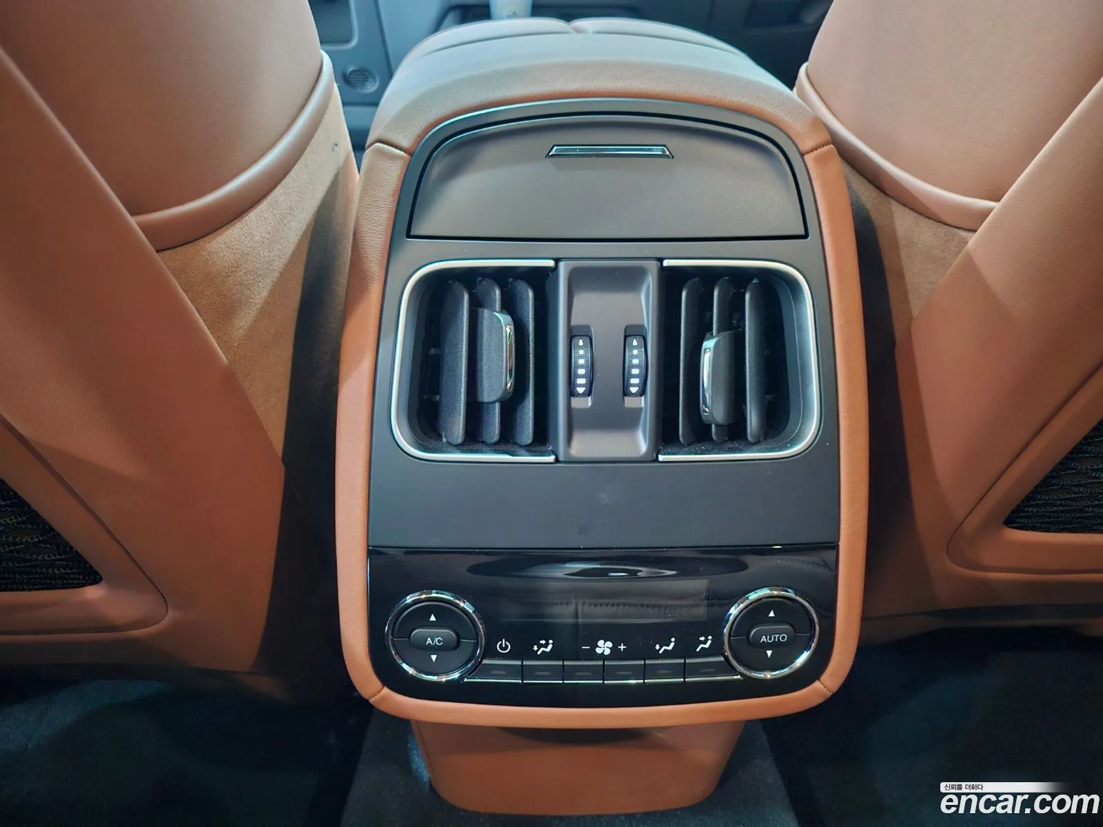 Maserati Levante 2023 — 8