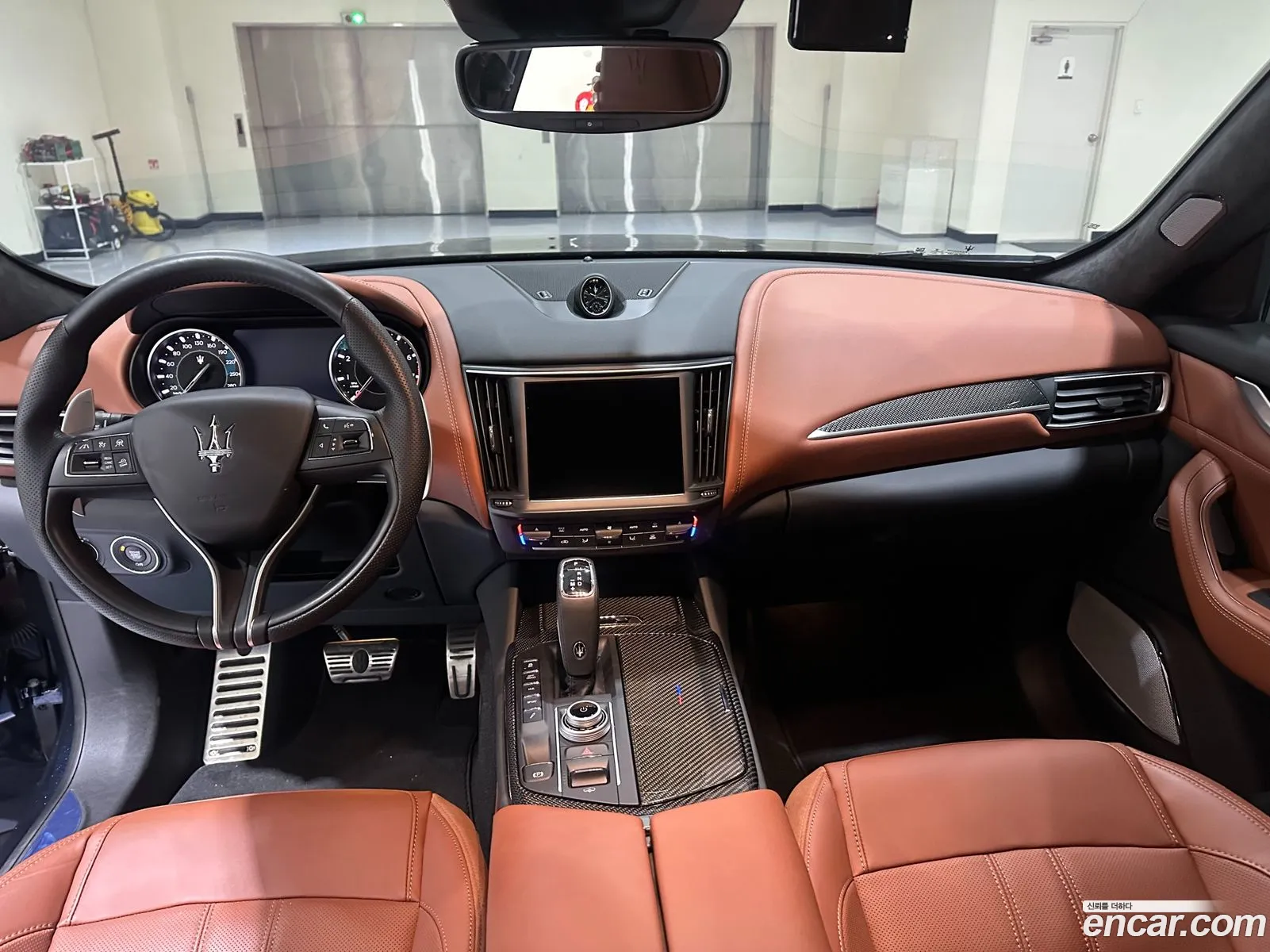 Maserati Levante 2023 — 12